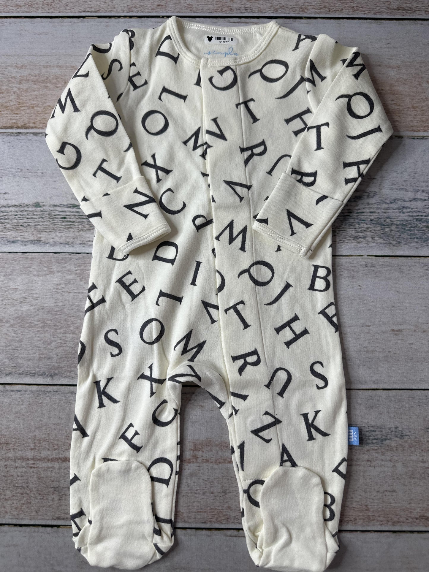 Simply Magnetic Me Unisex Pajamas Size: 0-3 months