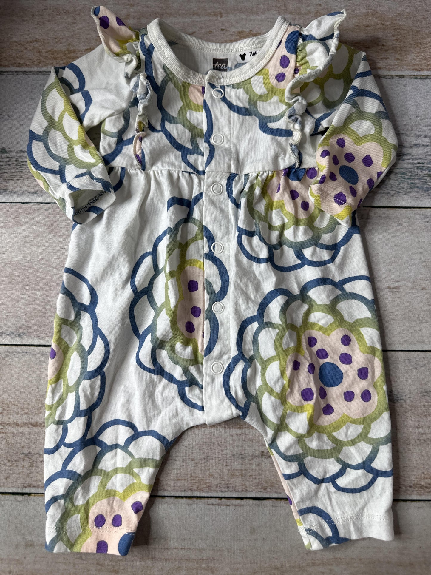 Unisex Long Sleeve Outfit Size: 0-3 months