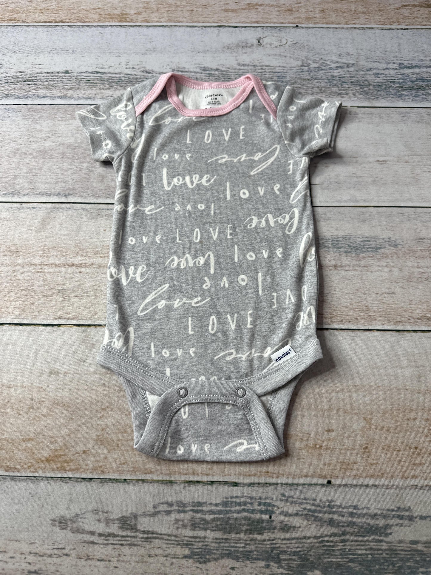 Gerber Unisex Onesie Size: 0-3 months