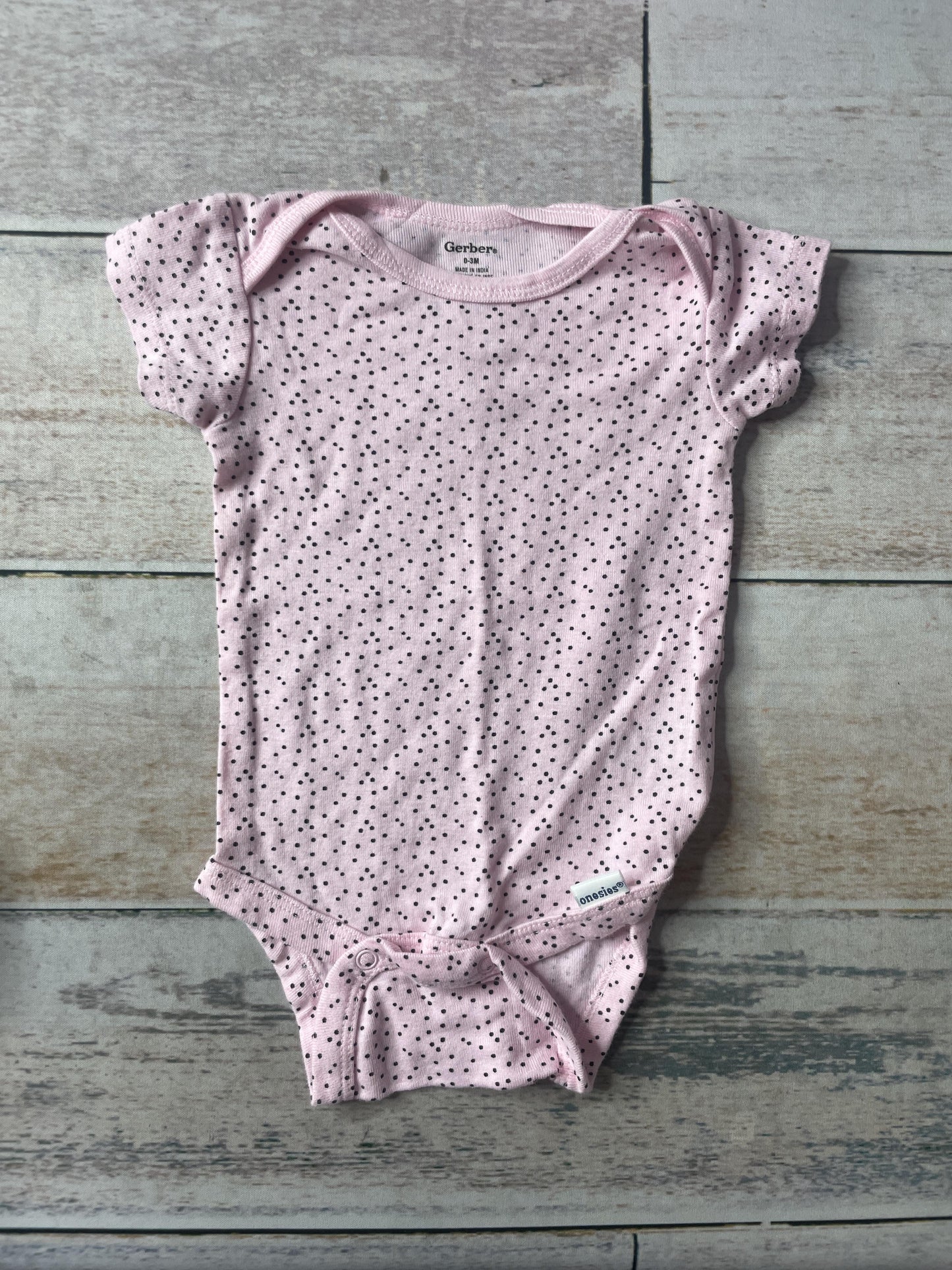 Gerber Unisex Onesie Size: 0-3 months