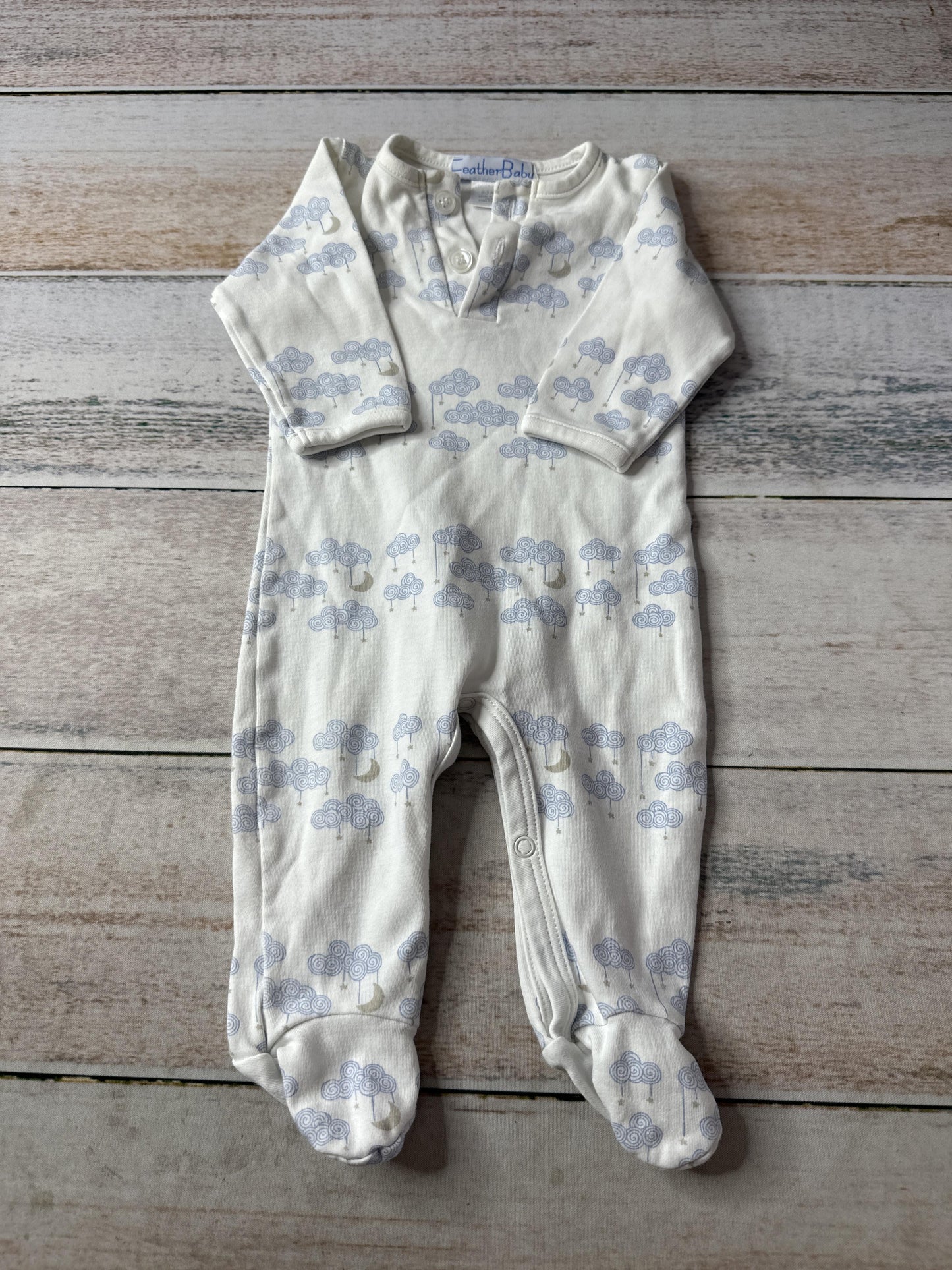Feather Baby Unisex Pajamas Size: 0-3 months