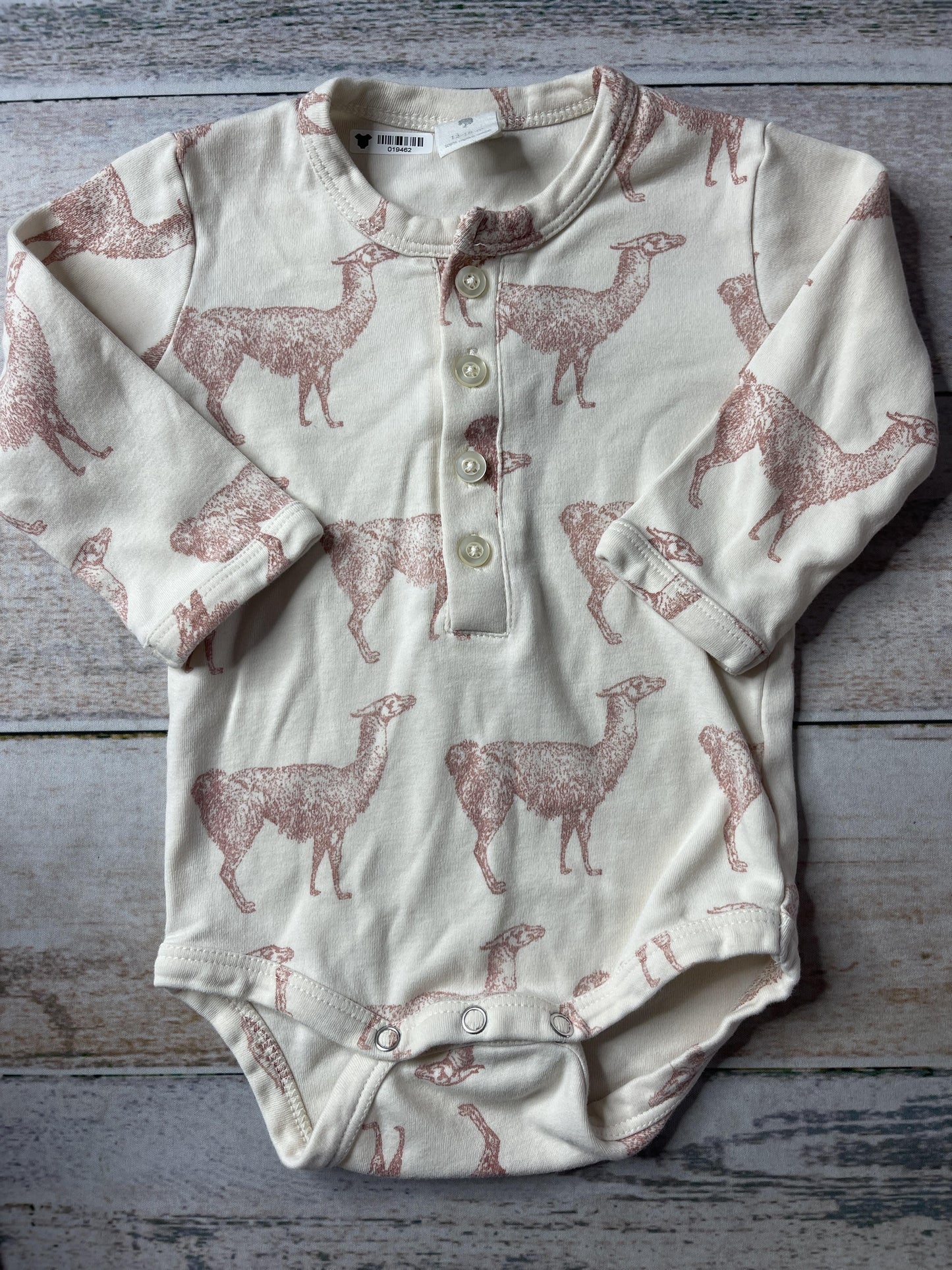 Kate Quinn Unisex Onesie Size: 12-18 months