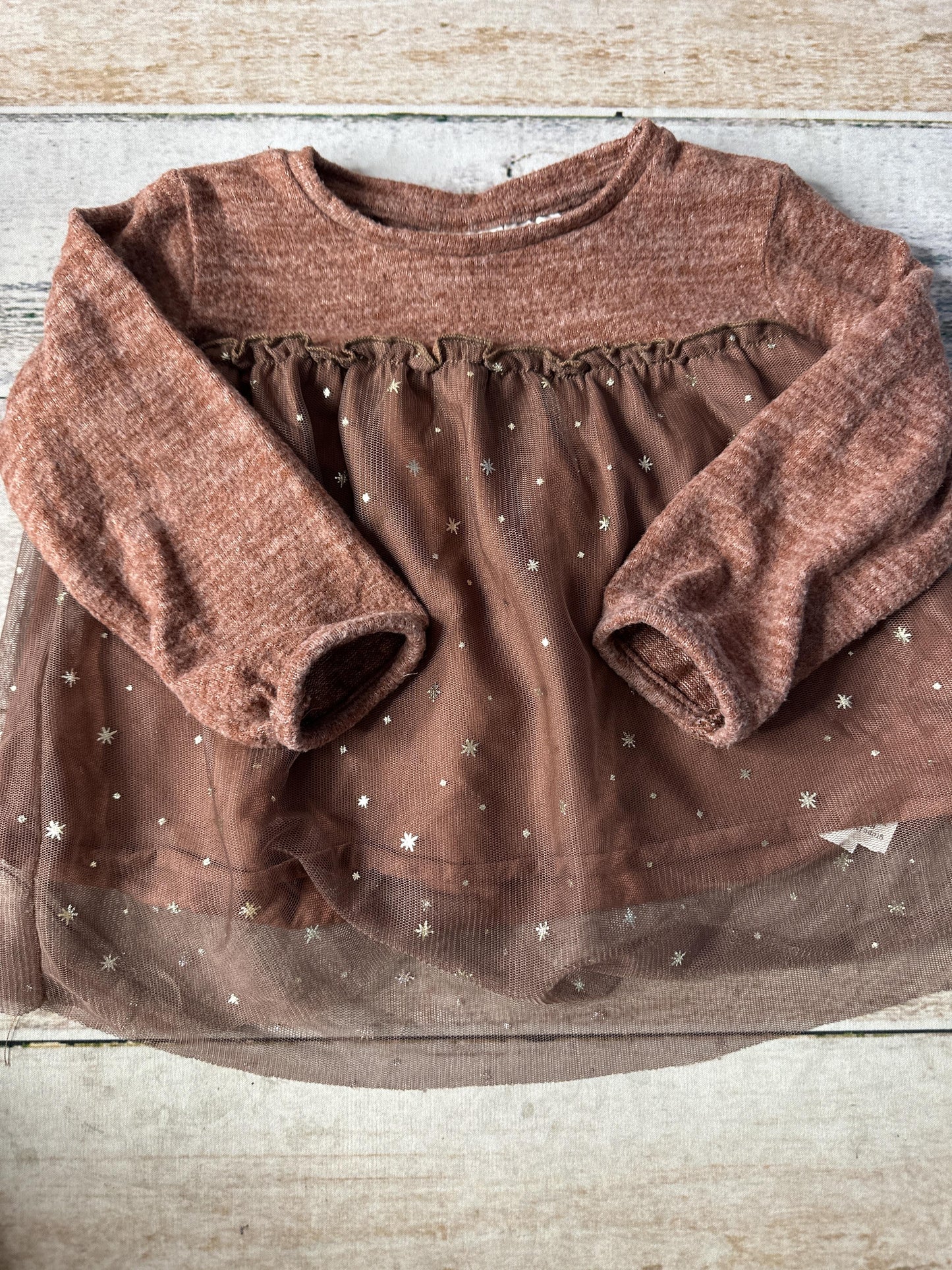 Unisex Long Sleeve T-Shirt Size: 12-18 months
