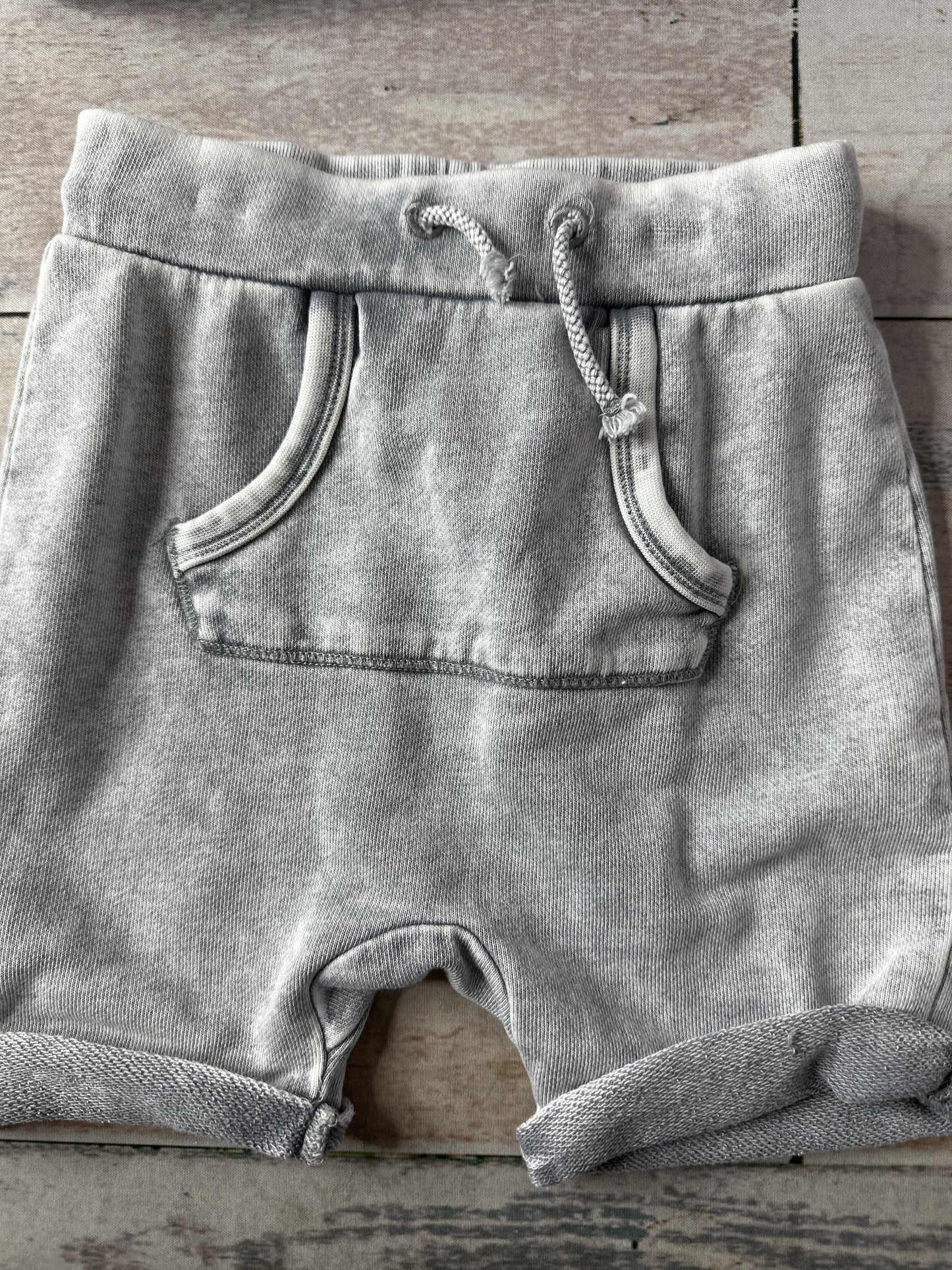 H&M Unisex Shorts Size: 12-18 months