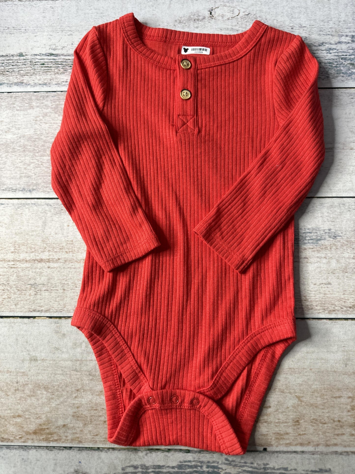 Unisex Onesie Size: 12 months