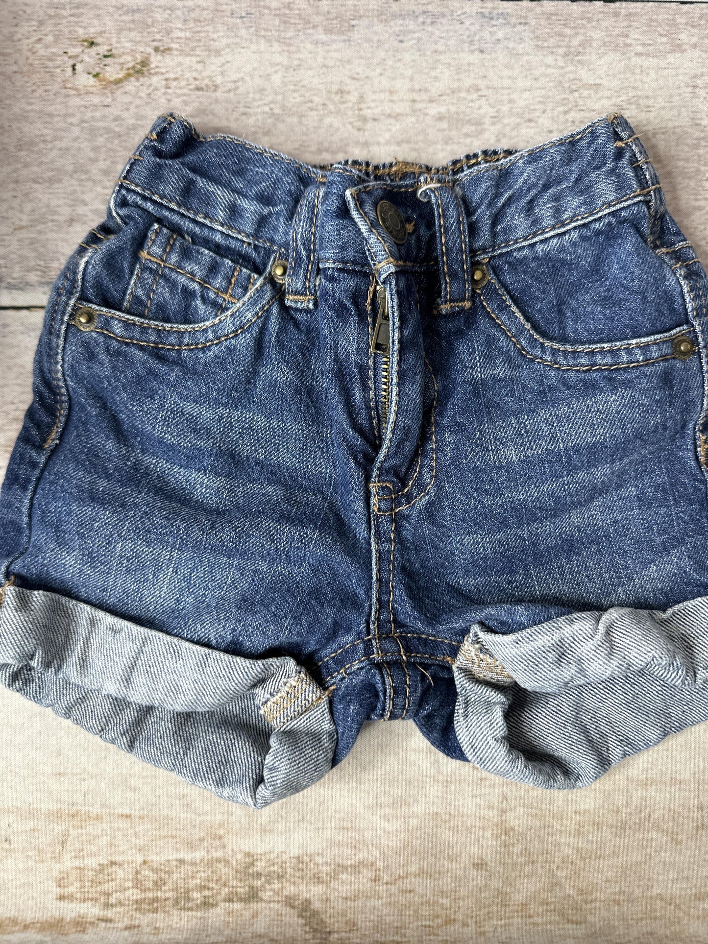 Unisex Button Down Short Sleeve Size: 12 months