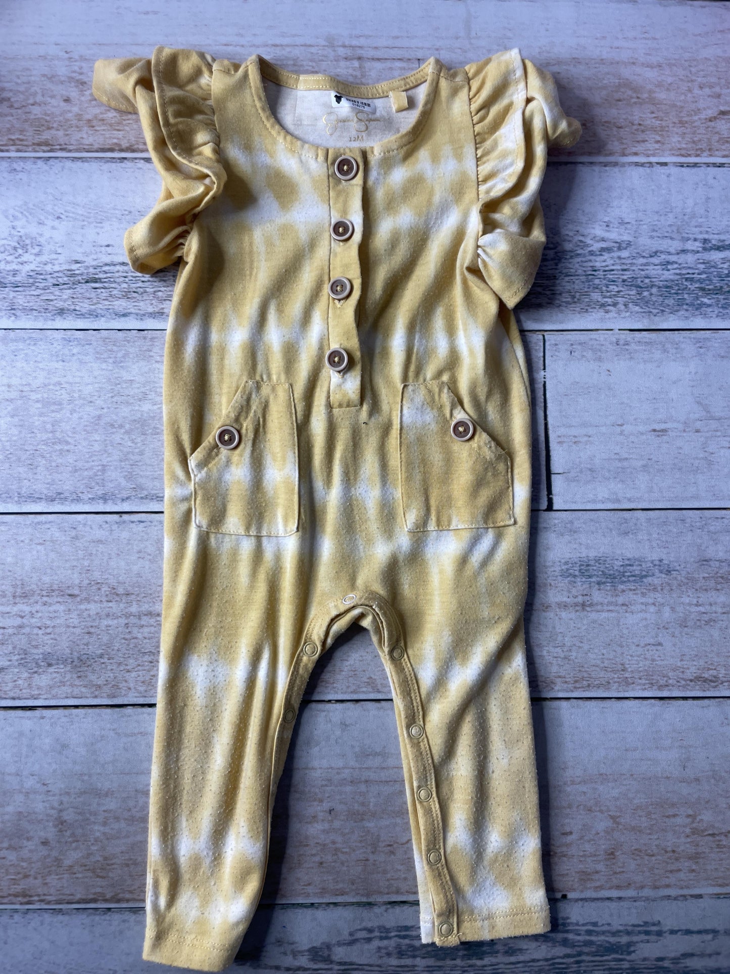 Unisex Romper Size: 12 months