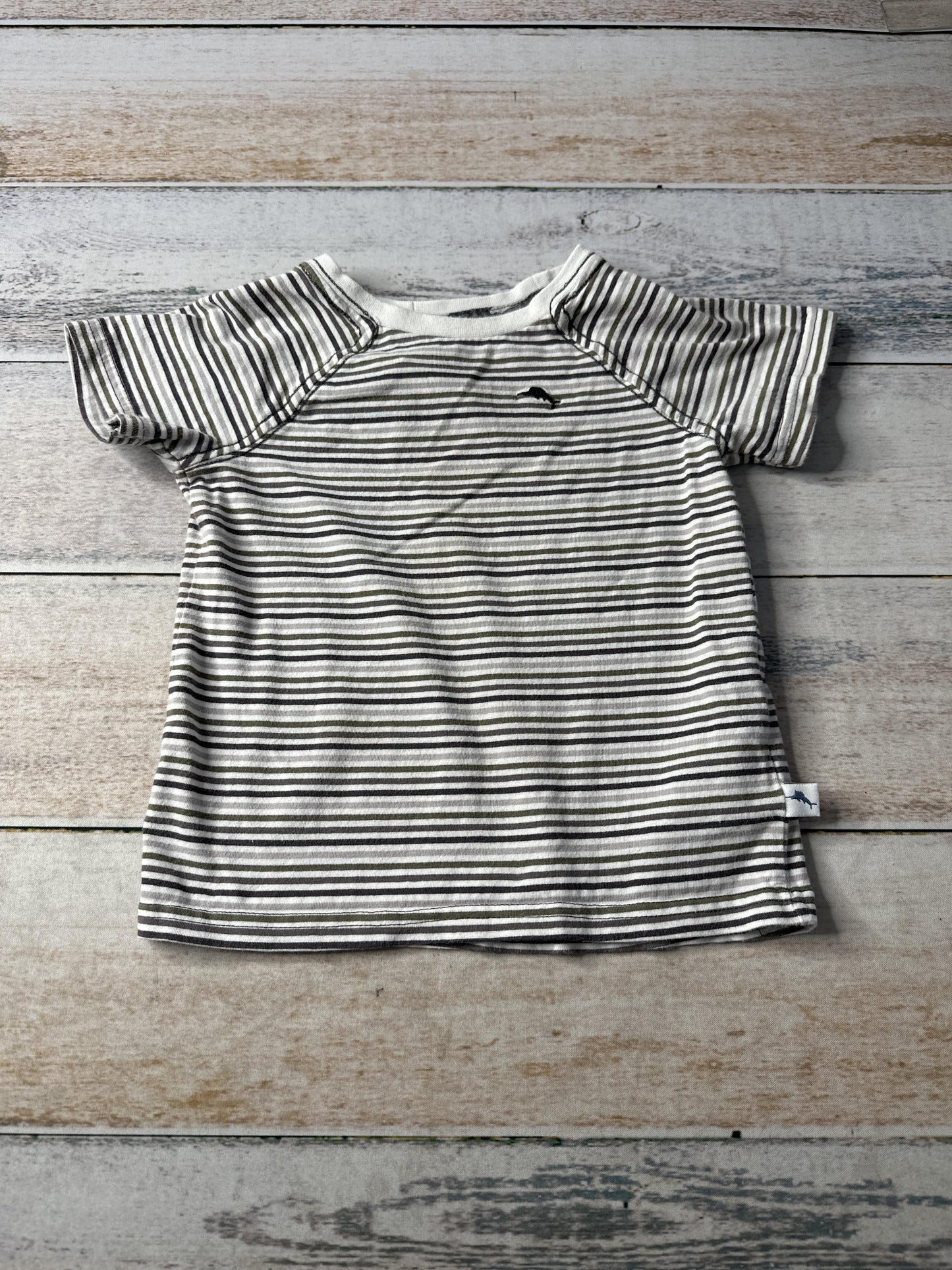 Unisex T-Shirt Size: 18-24 months