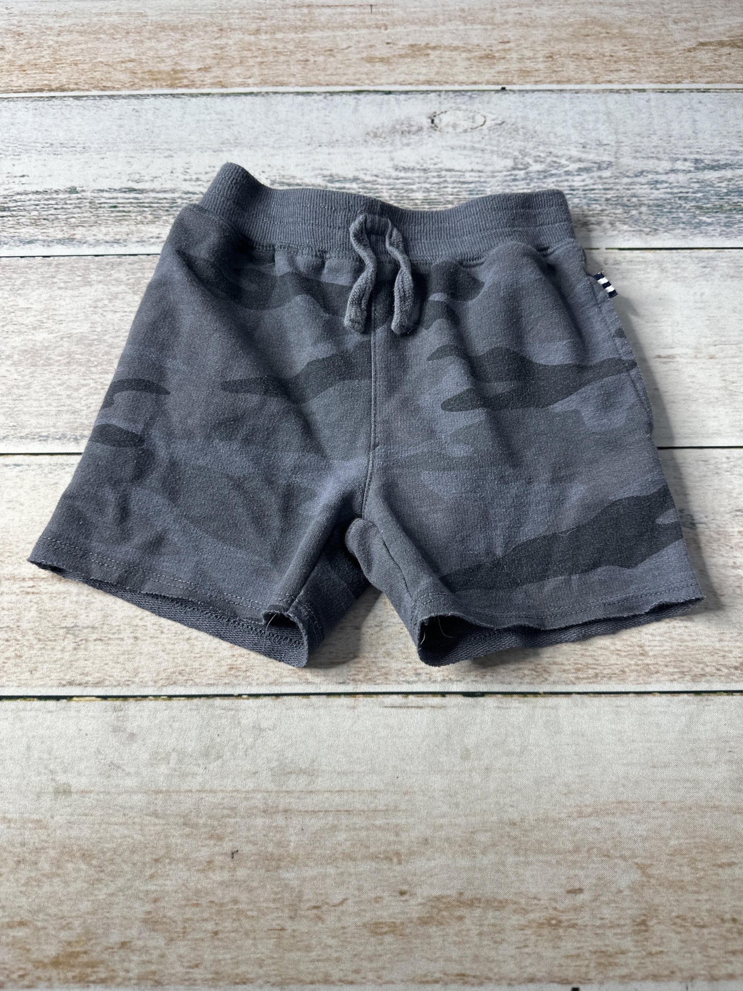Splendid Unisex Shorts Size: 18-24 months