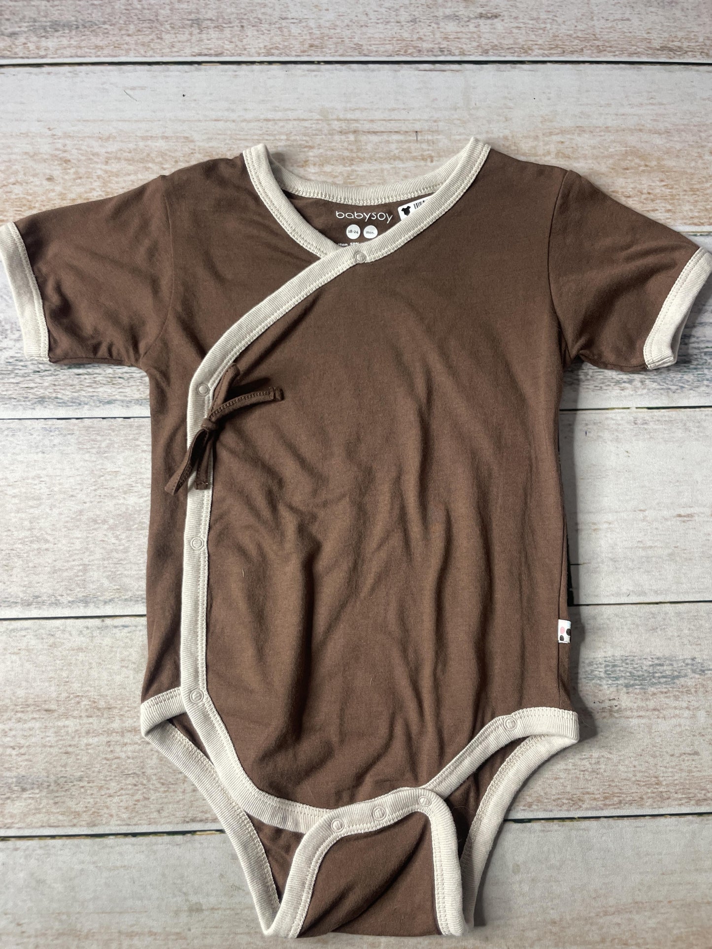 Unisex Onesie Size: 18-24 months