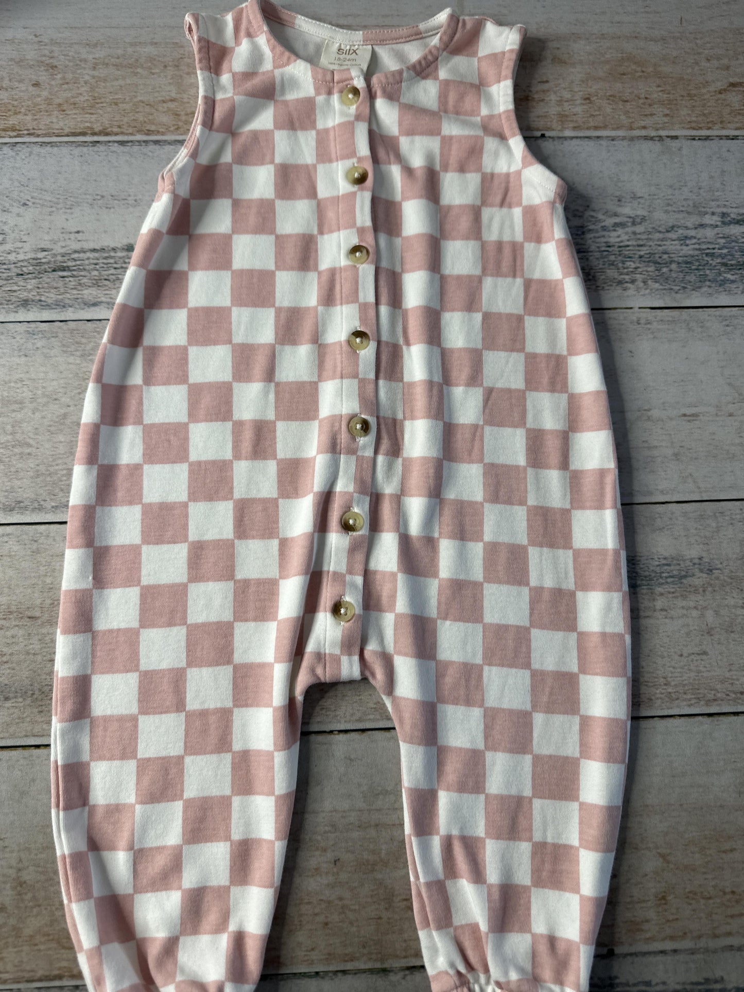 Unisex Romper Size: 18-24 months