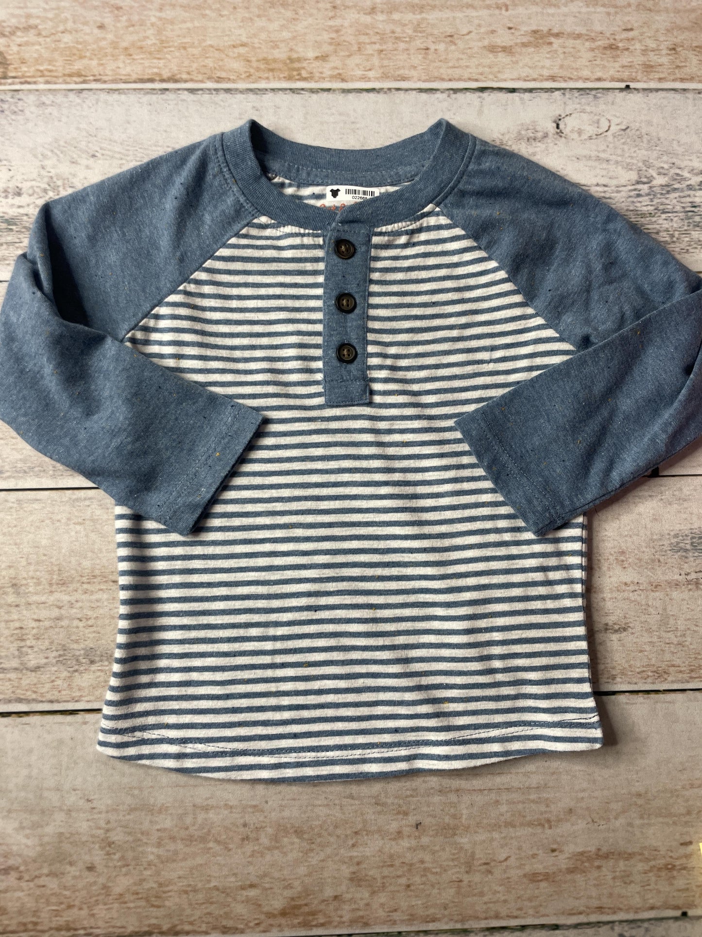 Unisex Long Sleeve Shirt Size: 18 months