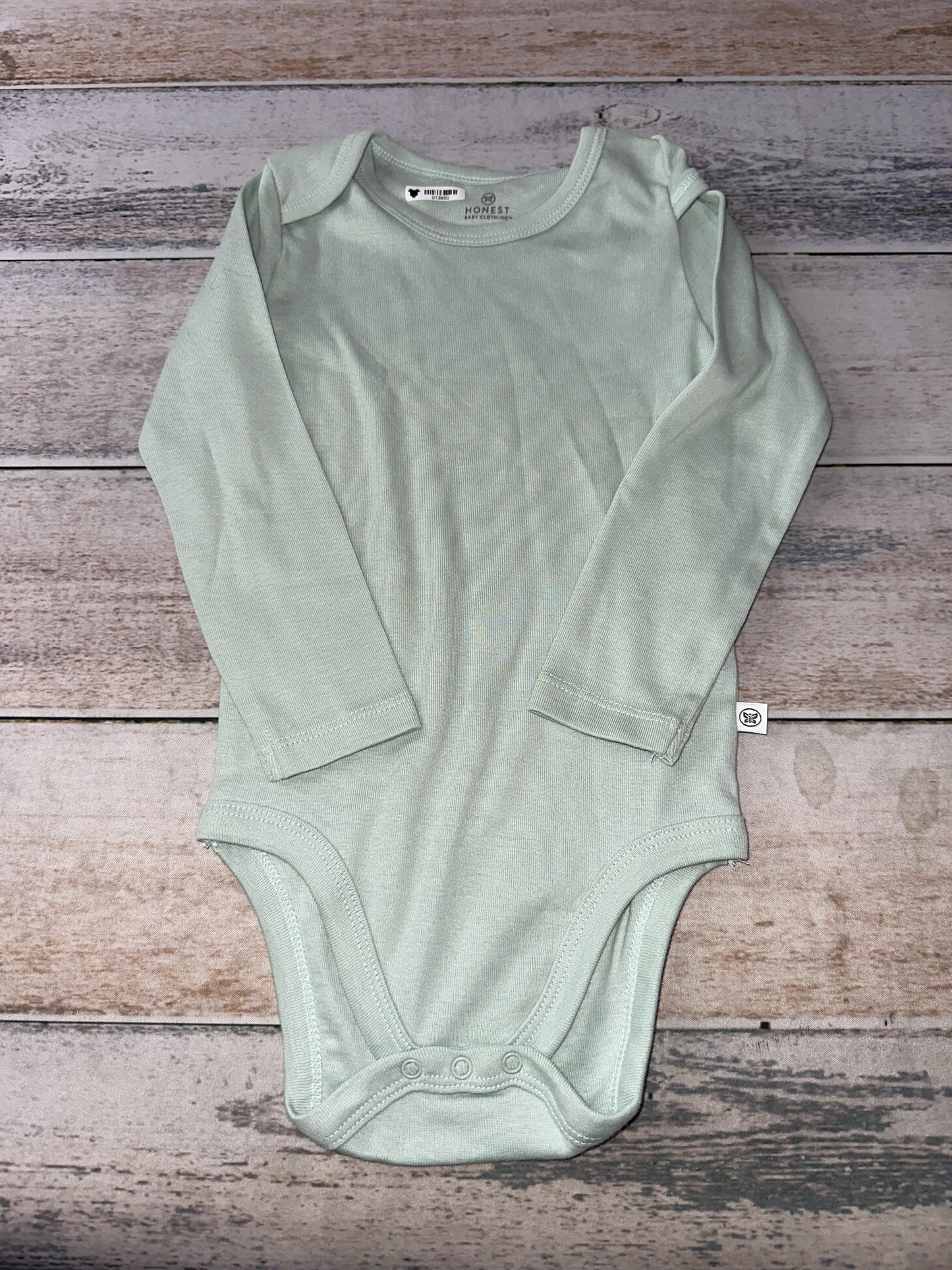 Honest co Unisex Onesie Size: 18 months