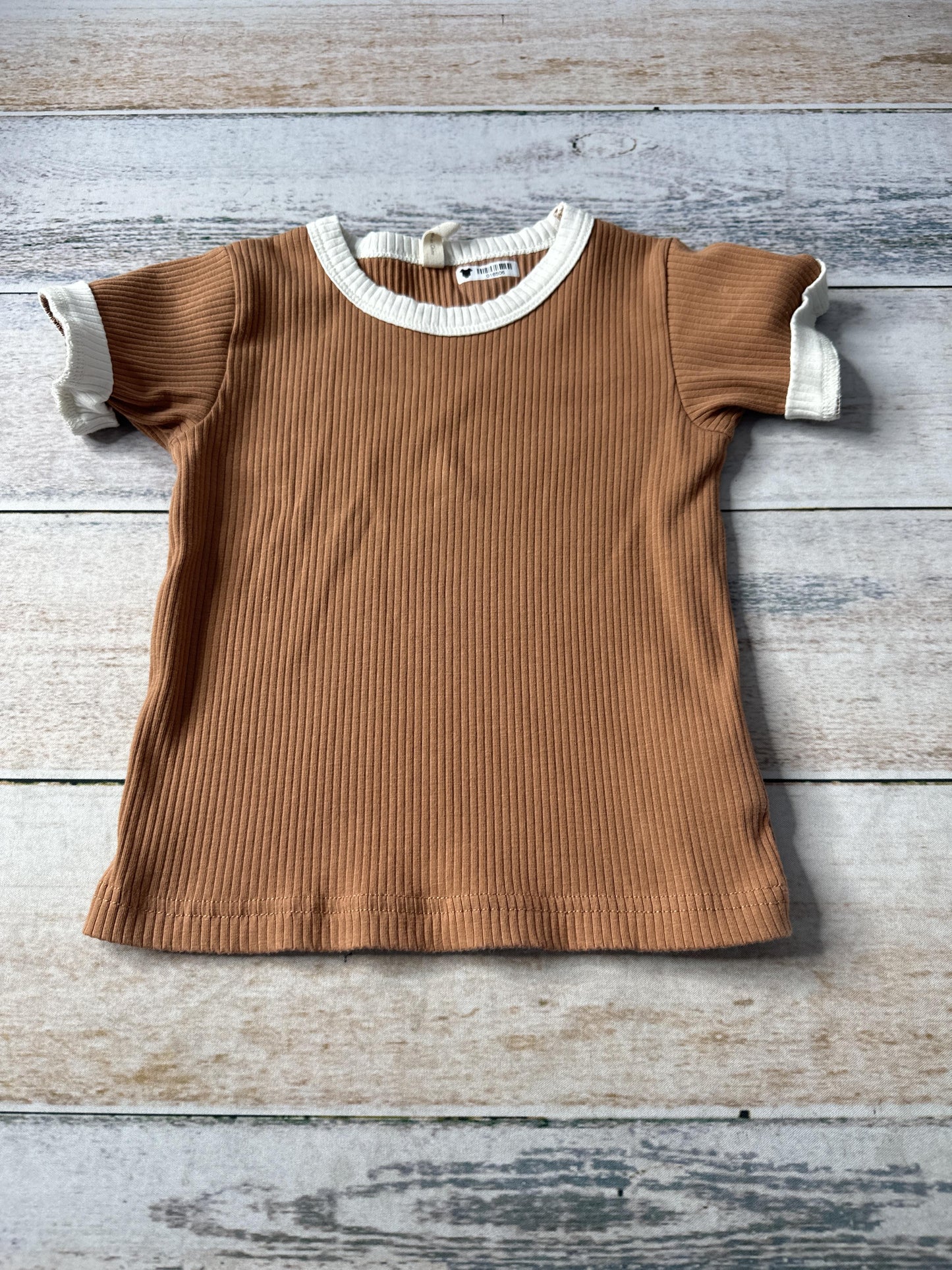 Quincy Mae Unisex T-Shirt Size: 2-3 Years