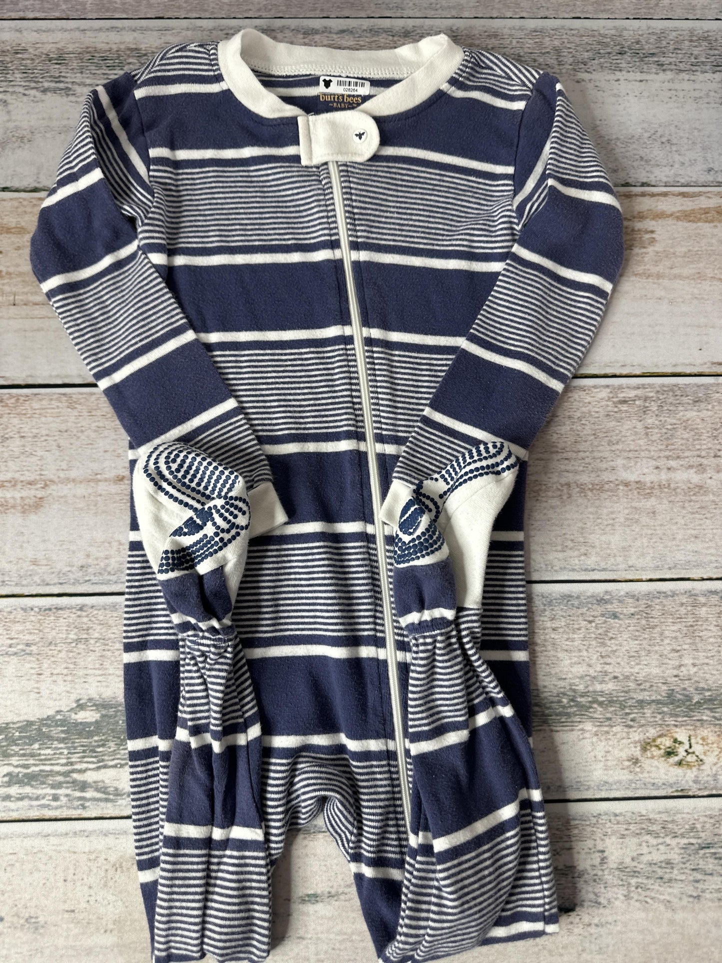 Unisex Pajamas Size: 24 months