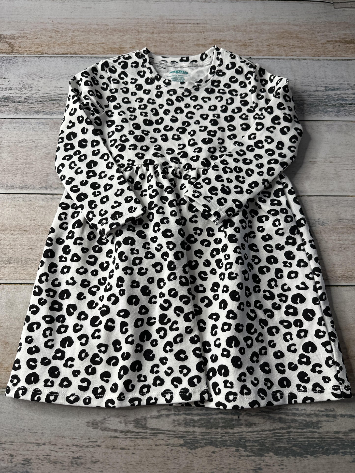 Mighty Goods Girls Dress Size: 24 months