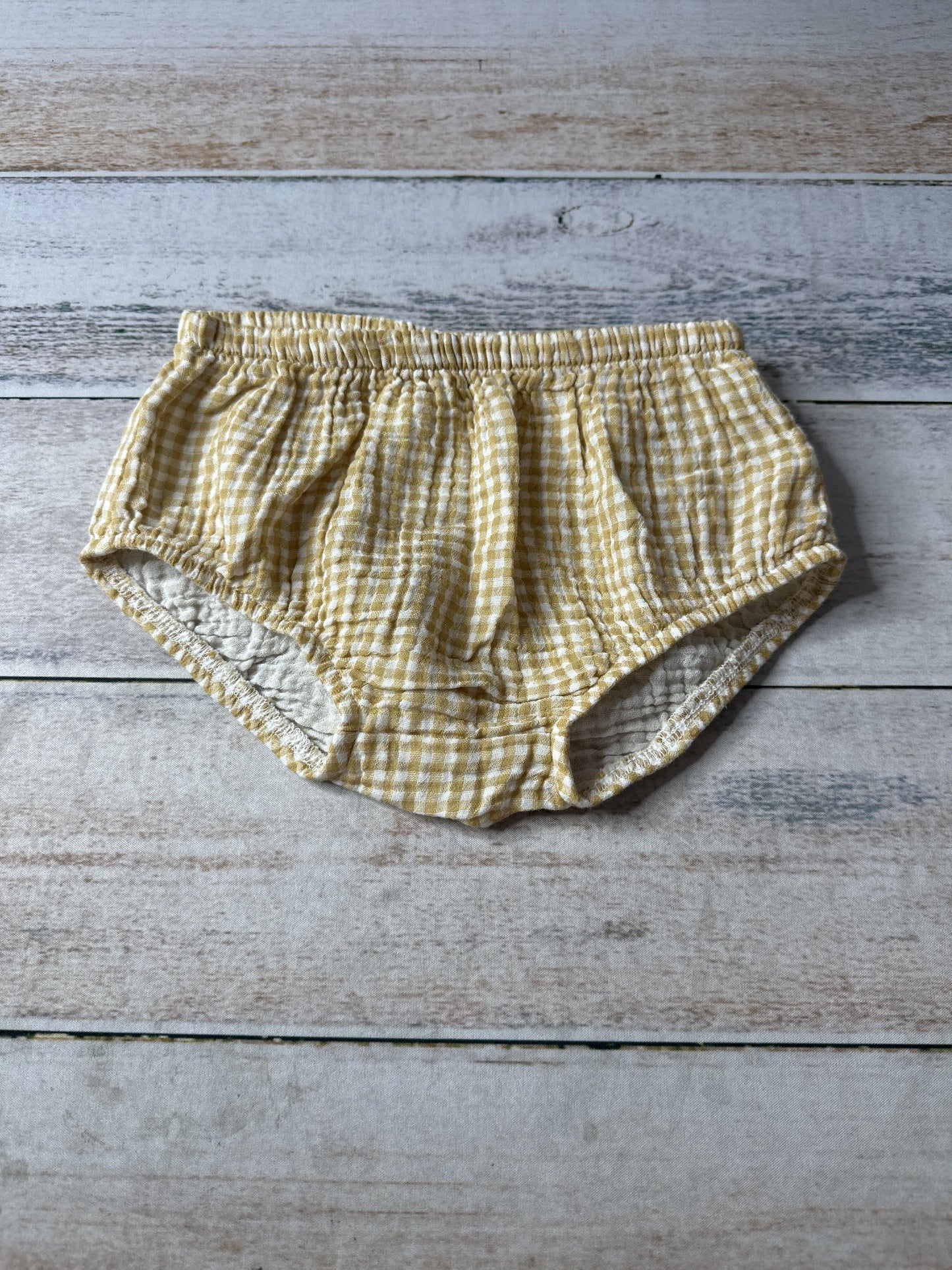 Unisex Shirt Size: 24 months