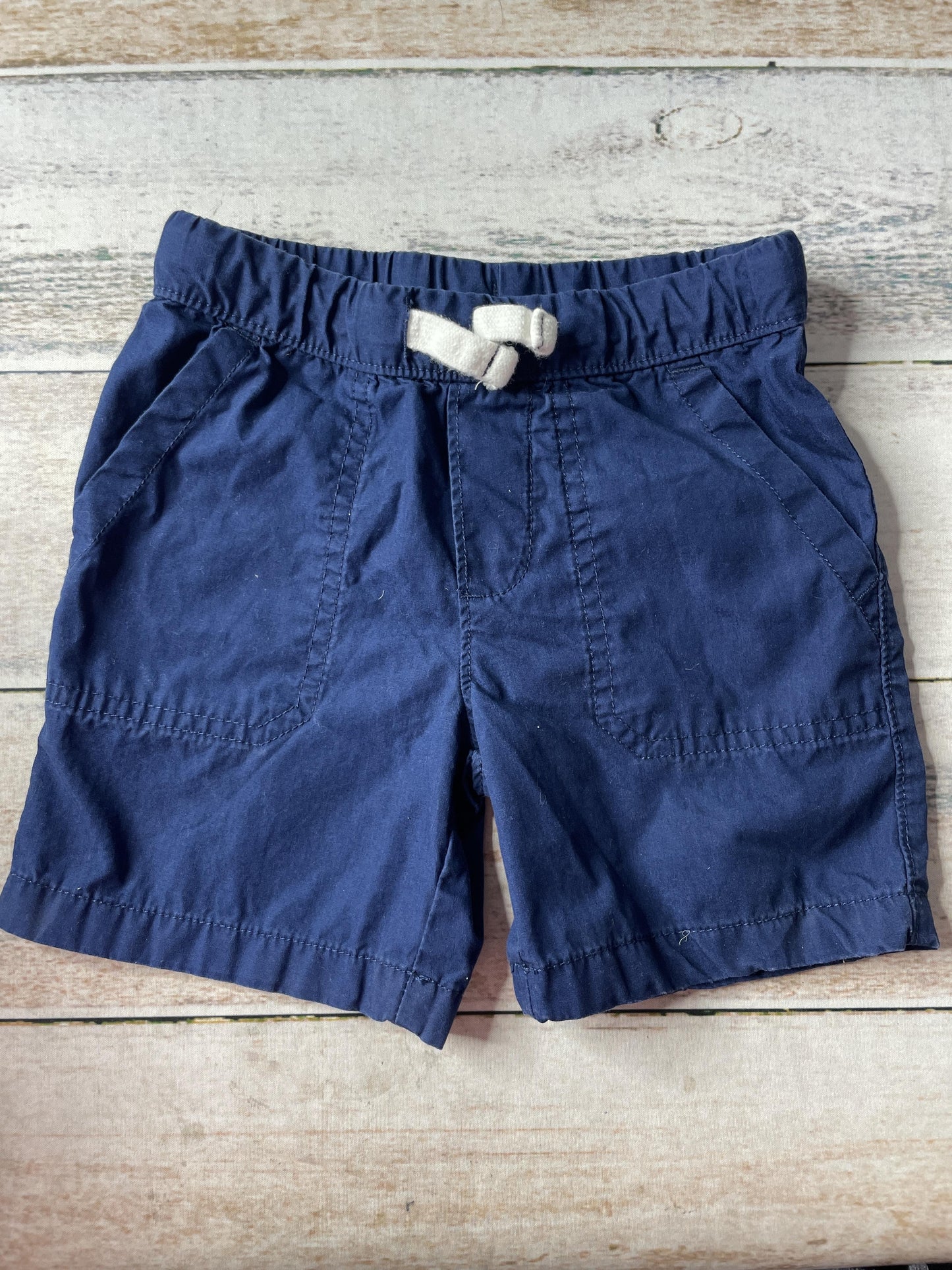 Unisex Shorts Size: 2T