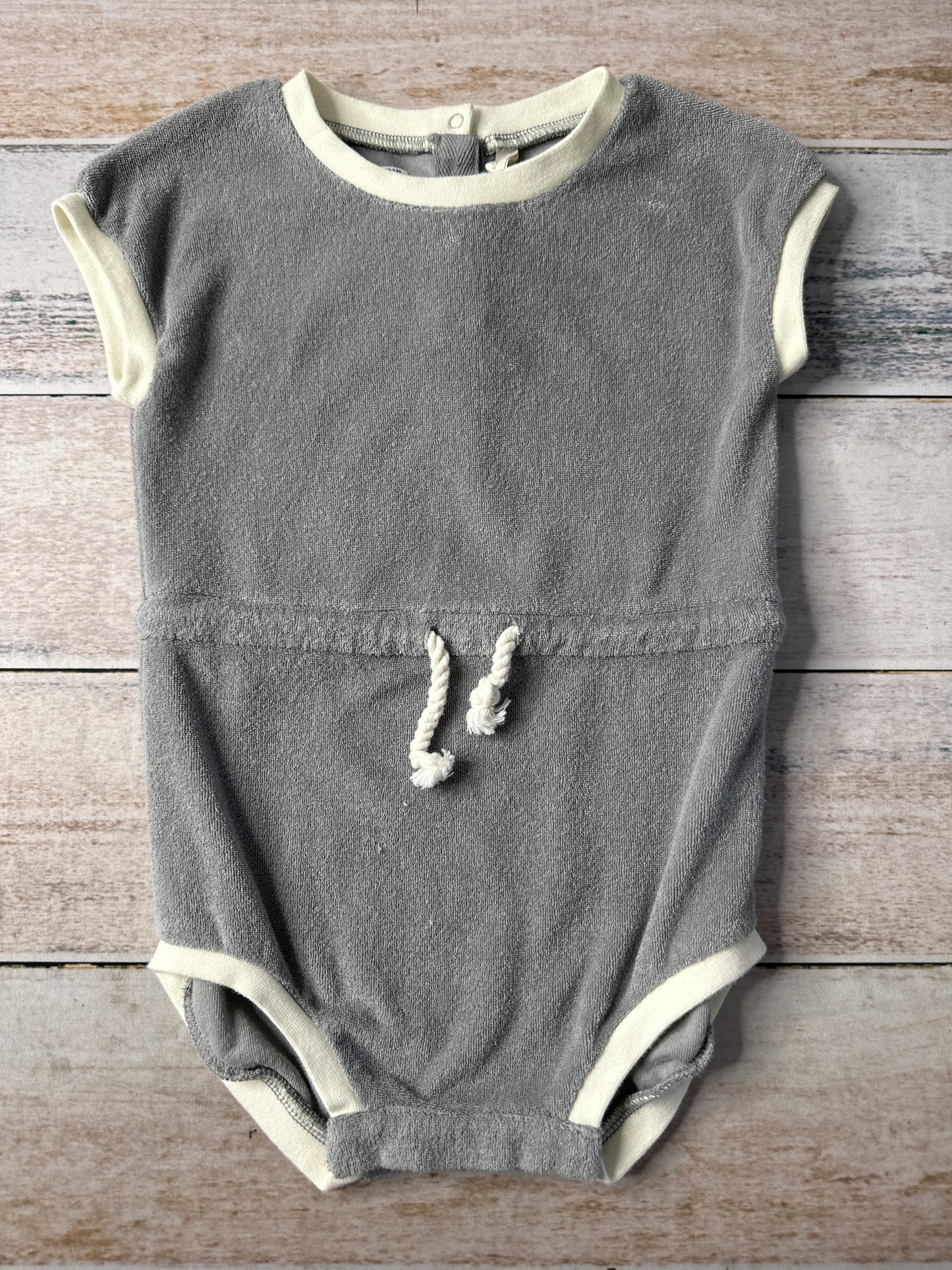 Quincy Mae Unisex Romper Size: 2T