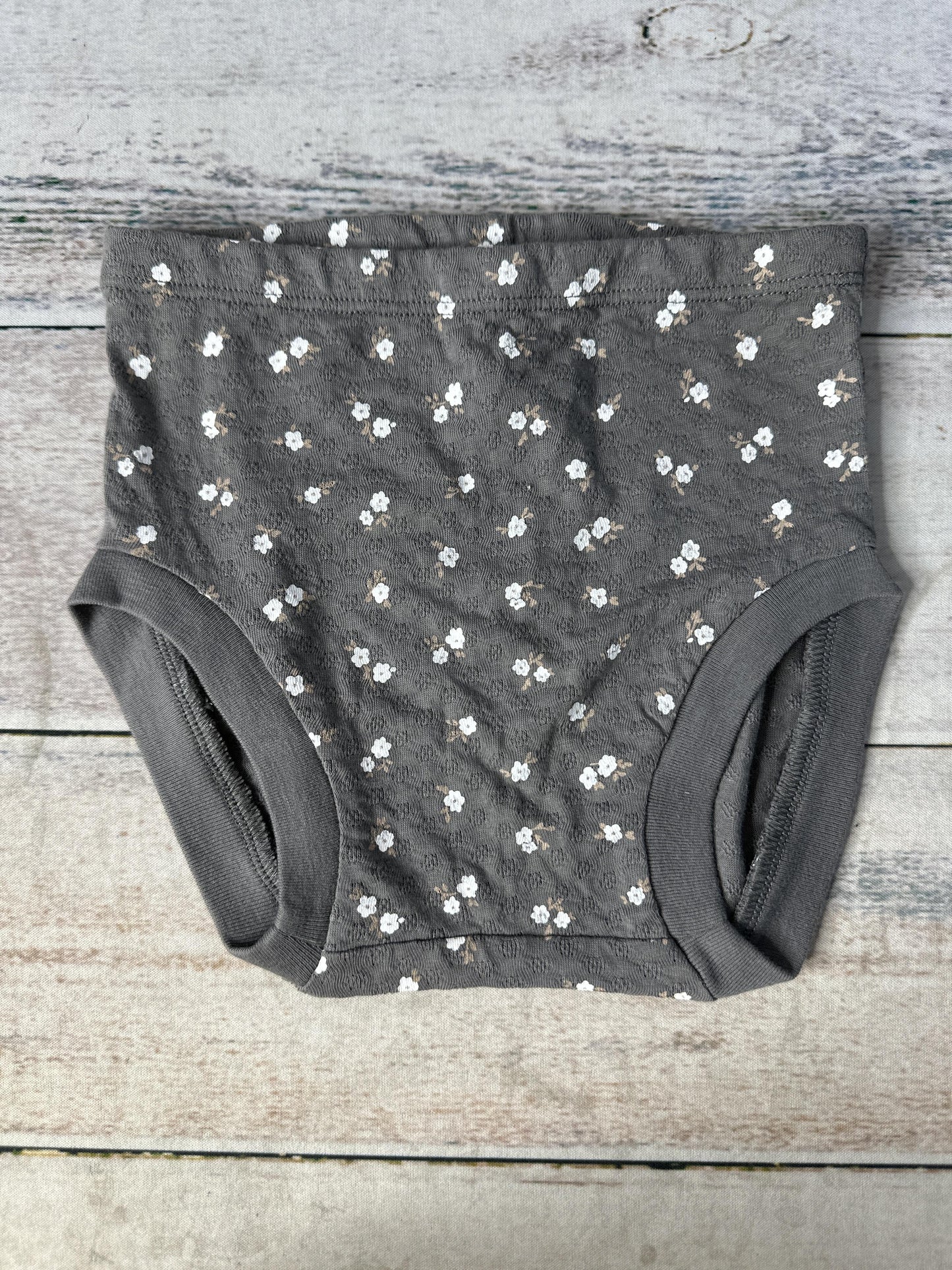 Unisex Shirt Size: 2T