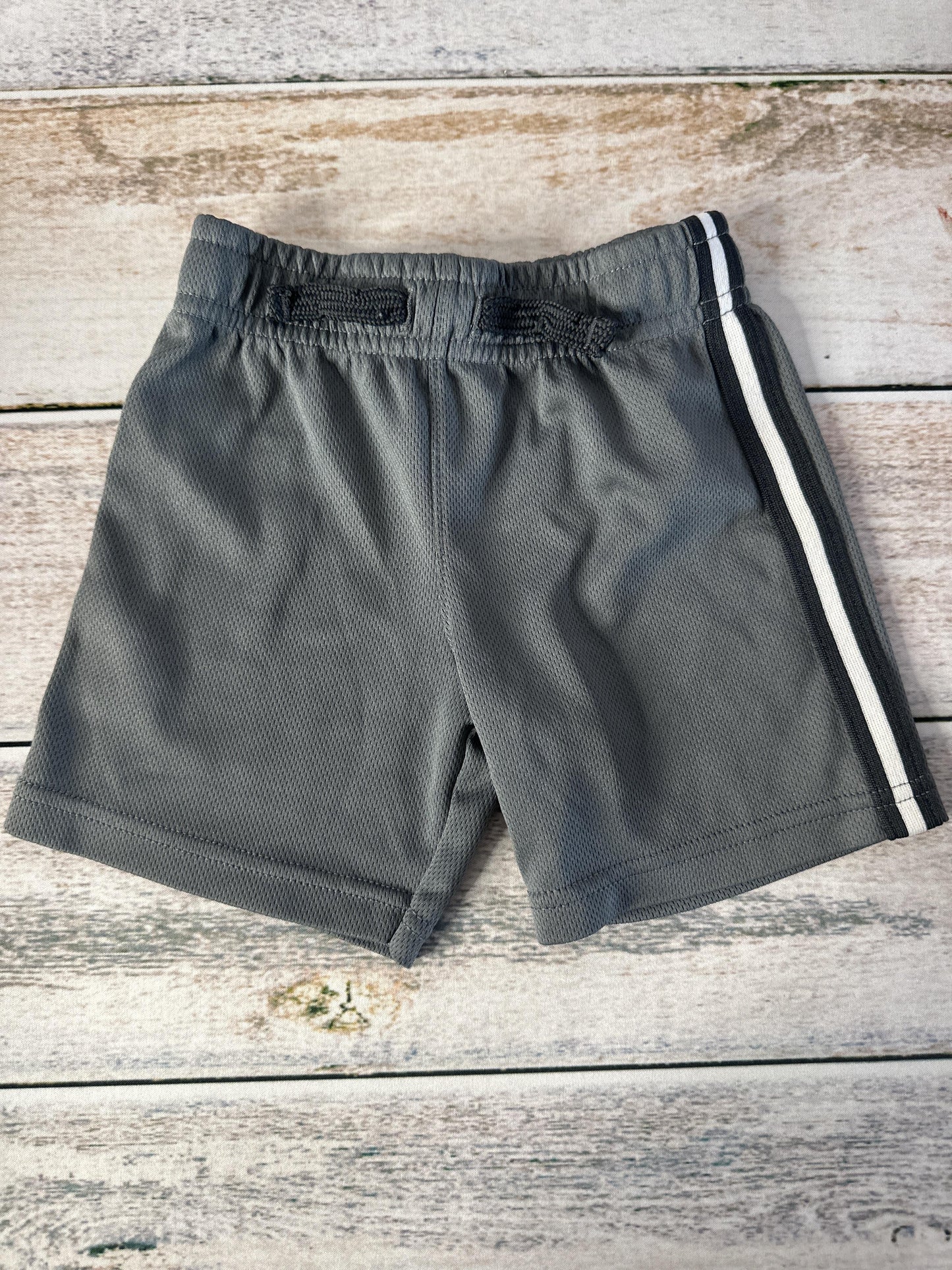 Unisex Shorts Size: 2T
