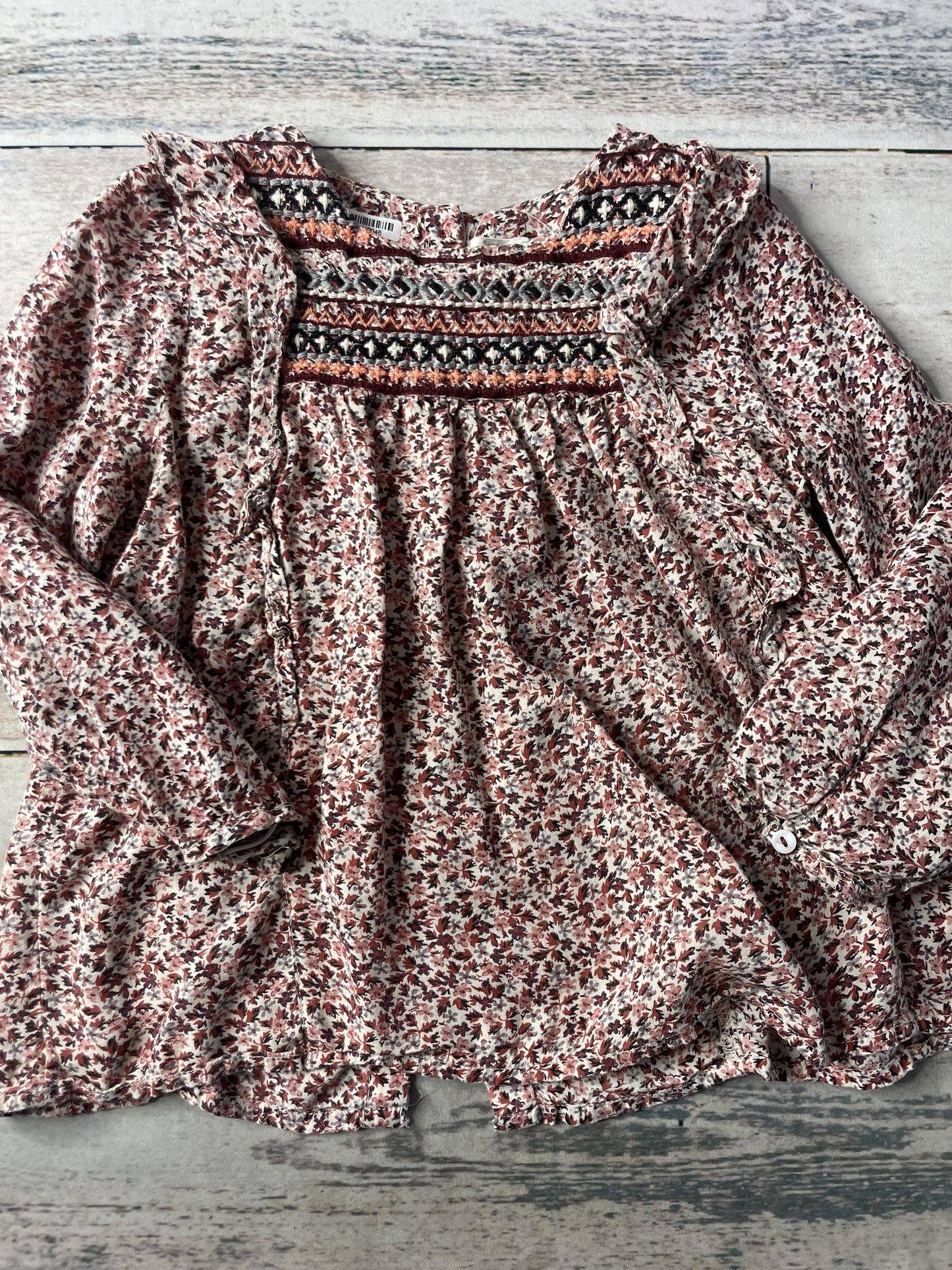 Unisex Shirt Size: 3-4 Years