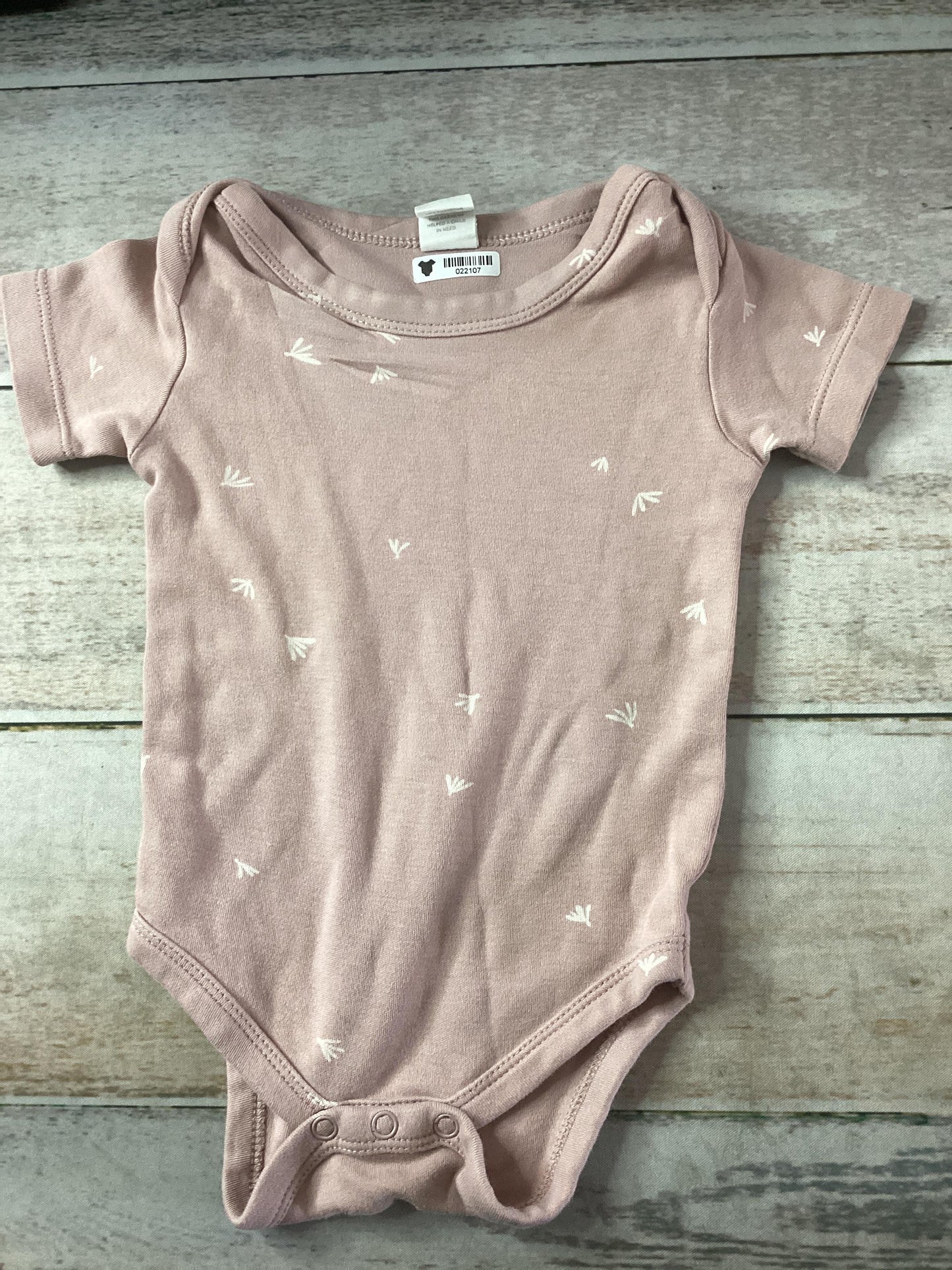 Unisex Onesie Size: 3-6 months