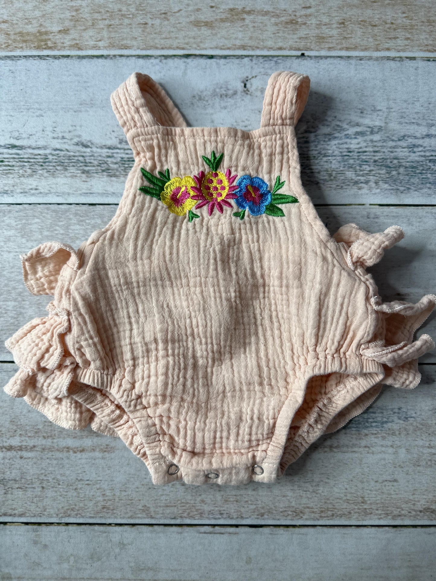 Unisex Romper Size: 3-6 months