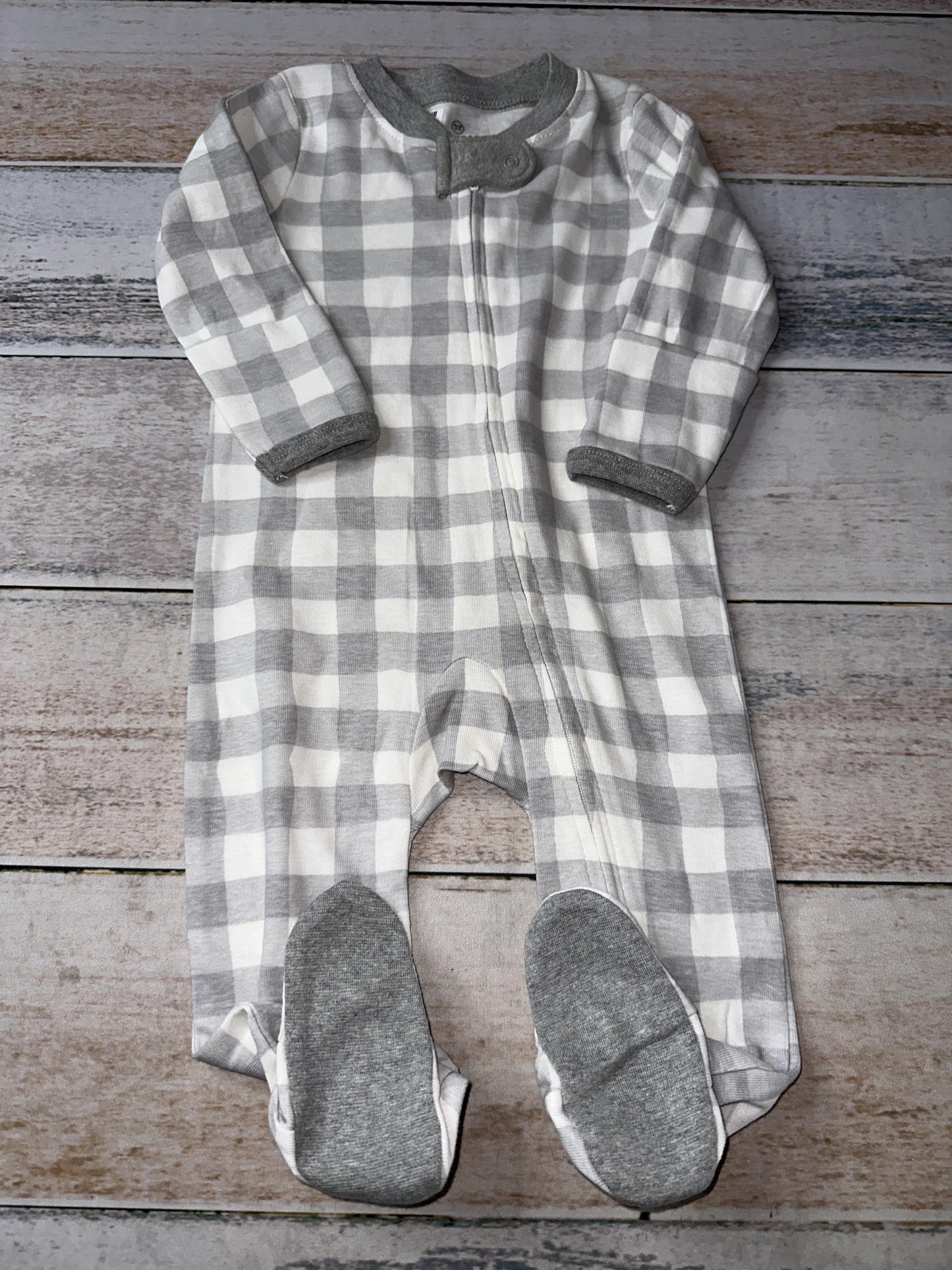 Honest co Unisex Pajamas Size: 3-6 months