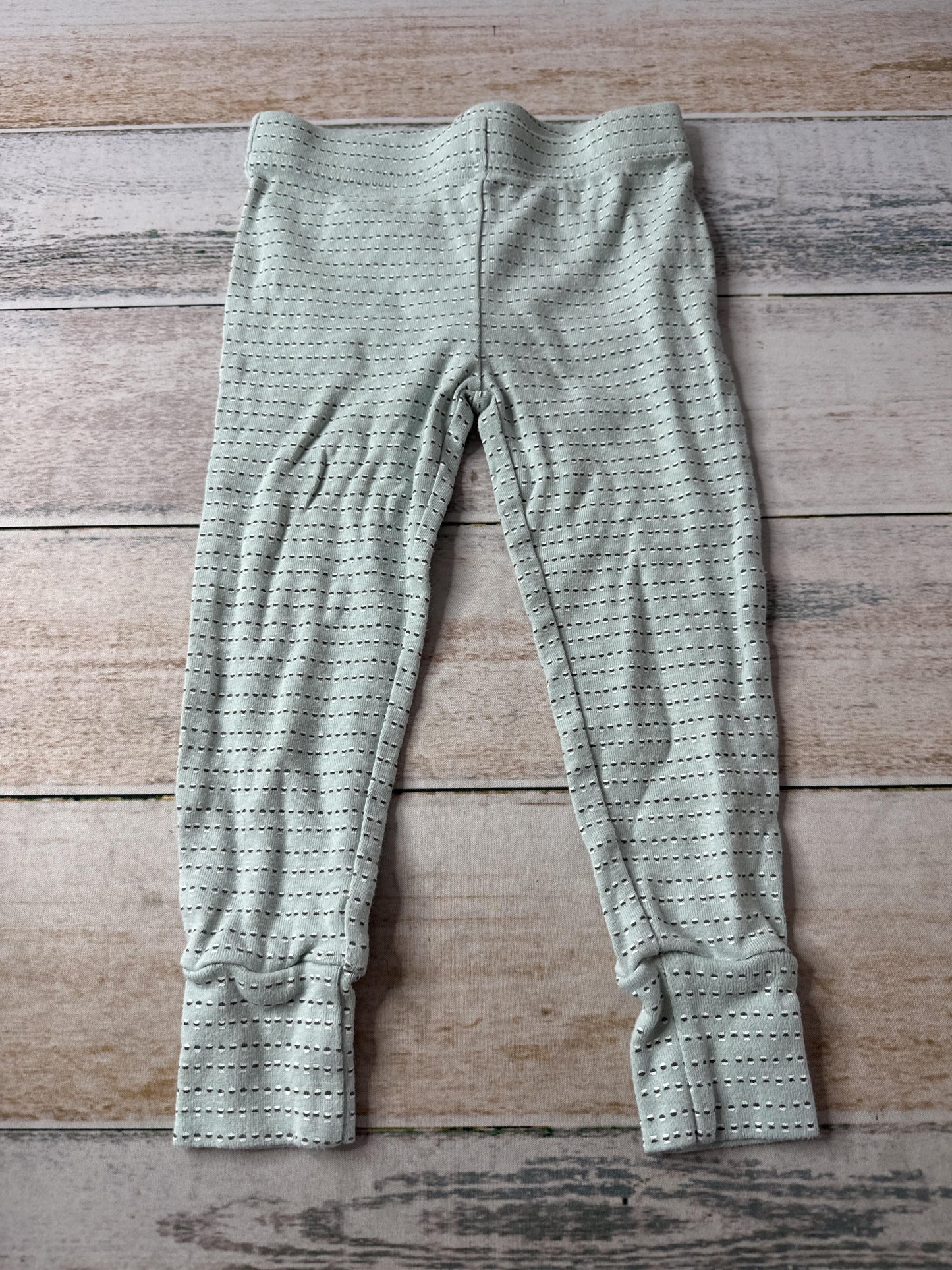 Unisex Pajamas Size: 3T
