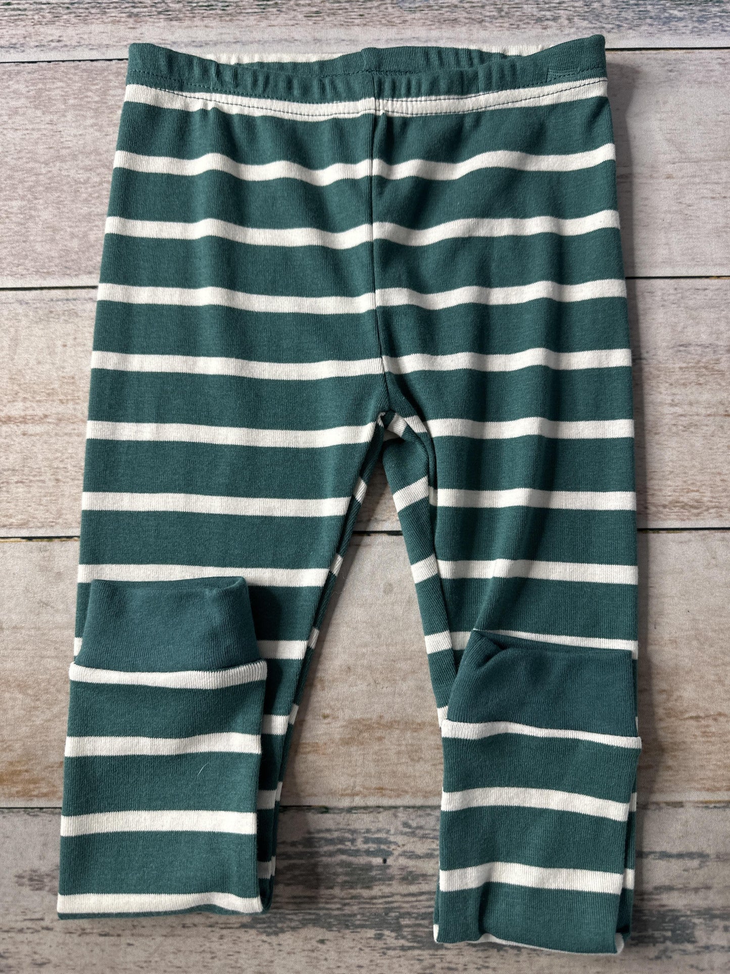 Unisex Pajamas Size: 3T