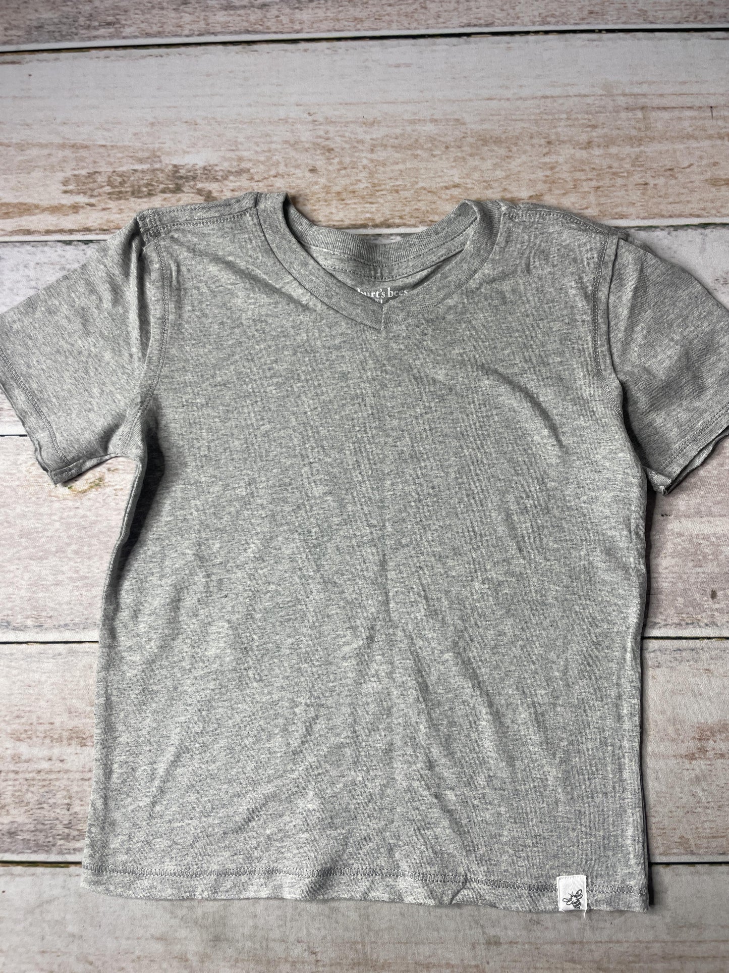 Unisex Shirt Size: 3T
