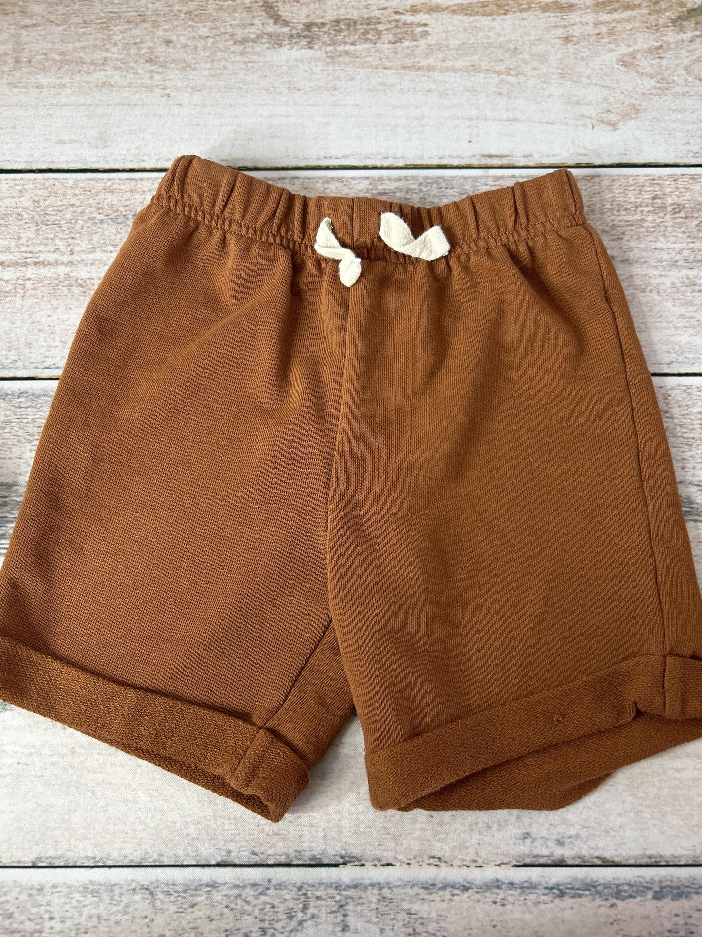 Unisex Shorts Size: 3T