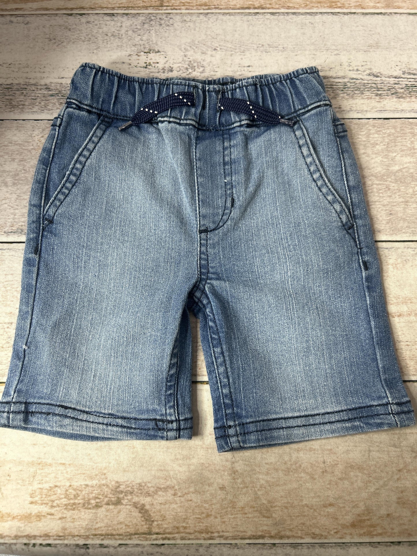 Unisex Button Down Short Sleeve Size: 4T