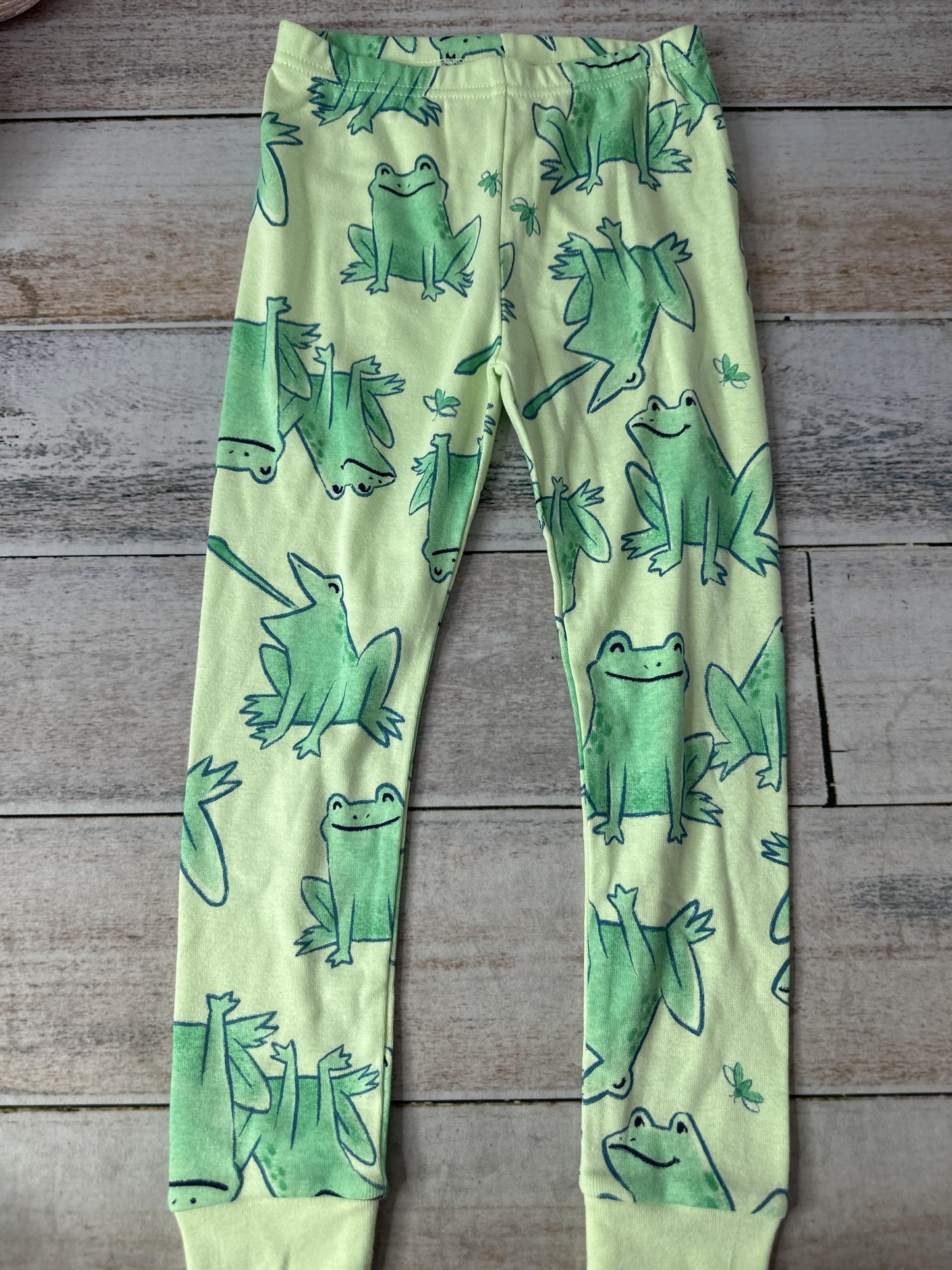 Unisex Pajamas Size: 4T
