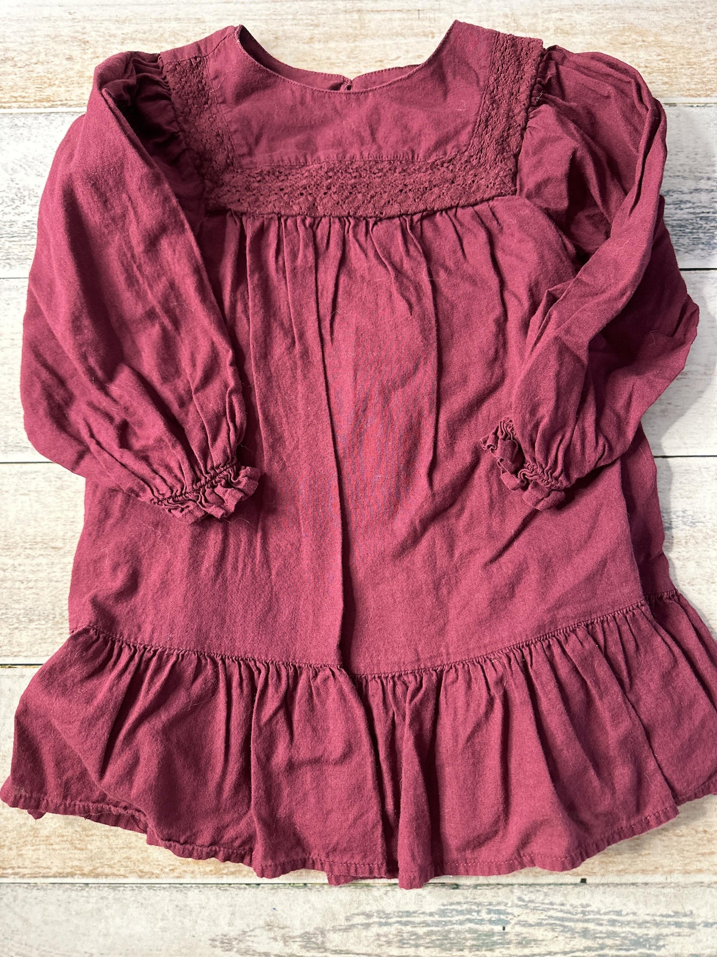 Girls Dress Size: 4T