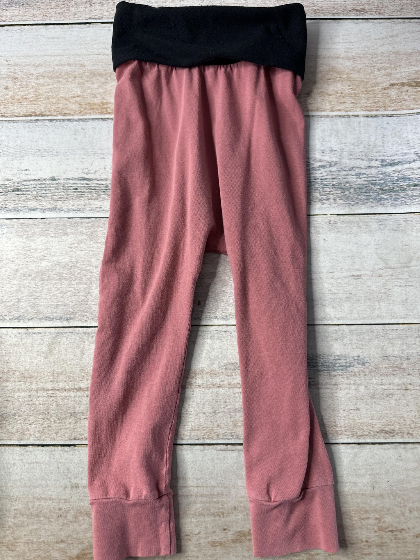 Unisex Pants Size: 4T