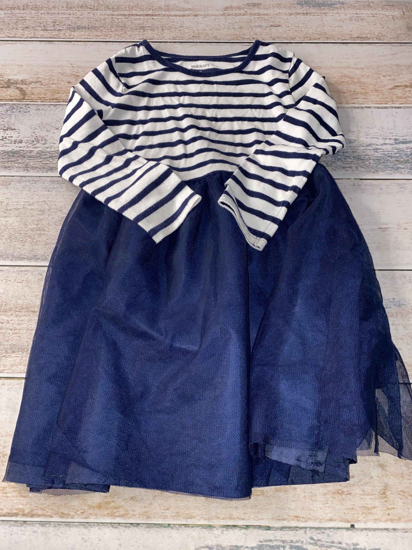 Old Navy Girls Dress Size: 4T