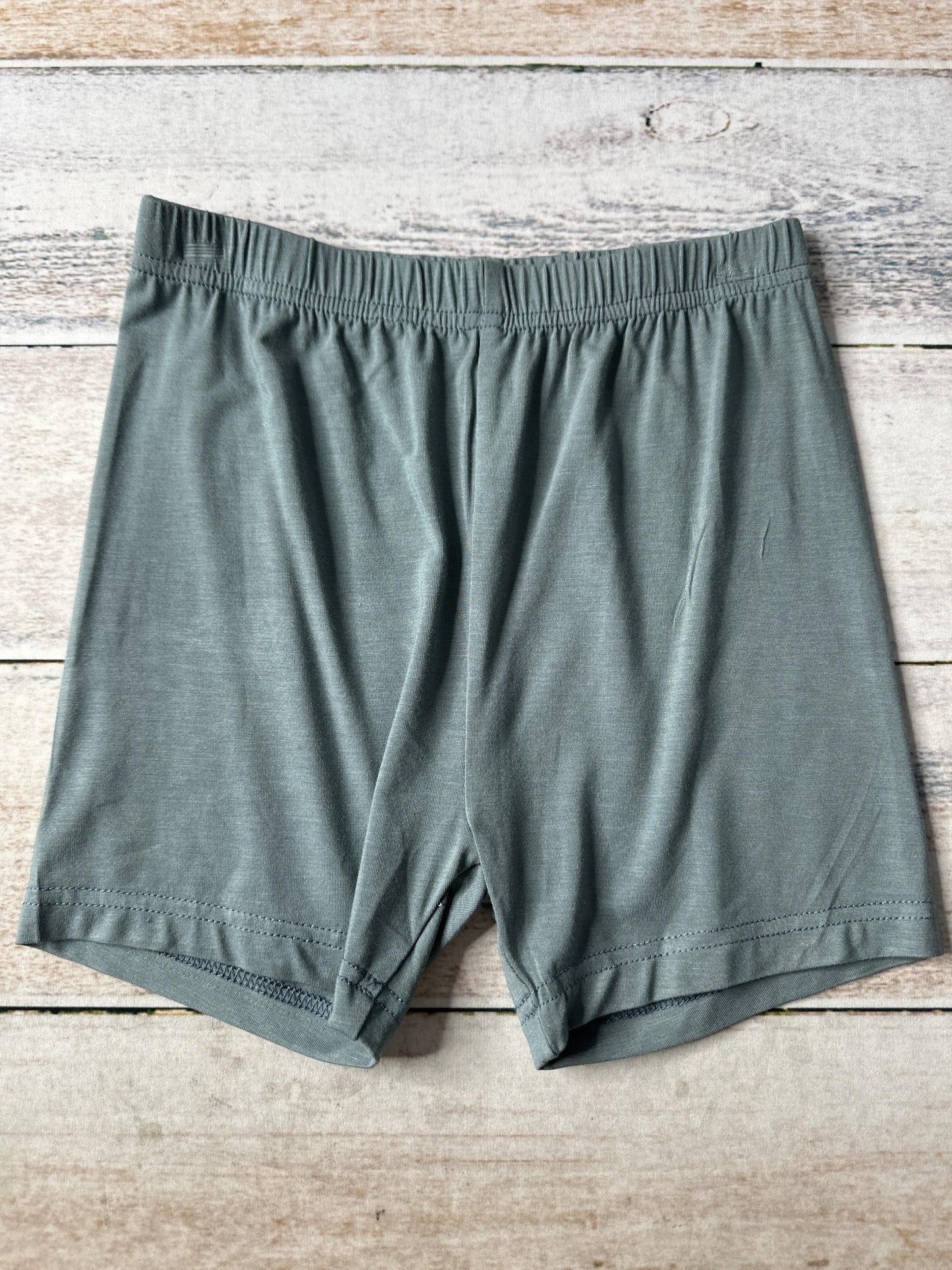 Sage and Ivory Unisex Pajamas Size: 4T