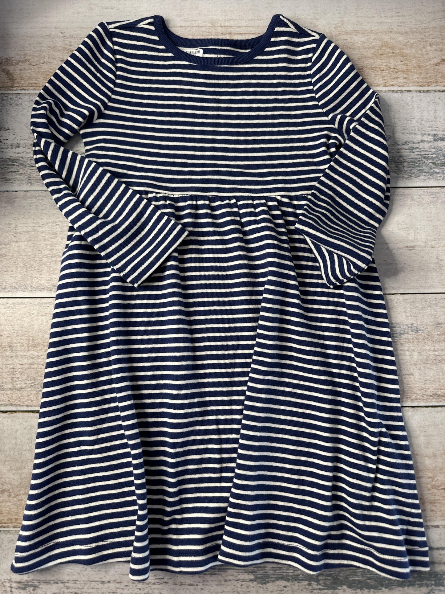 Moon and back Girls Dress Size: 4T