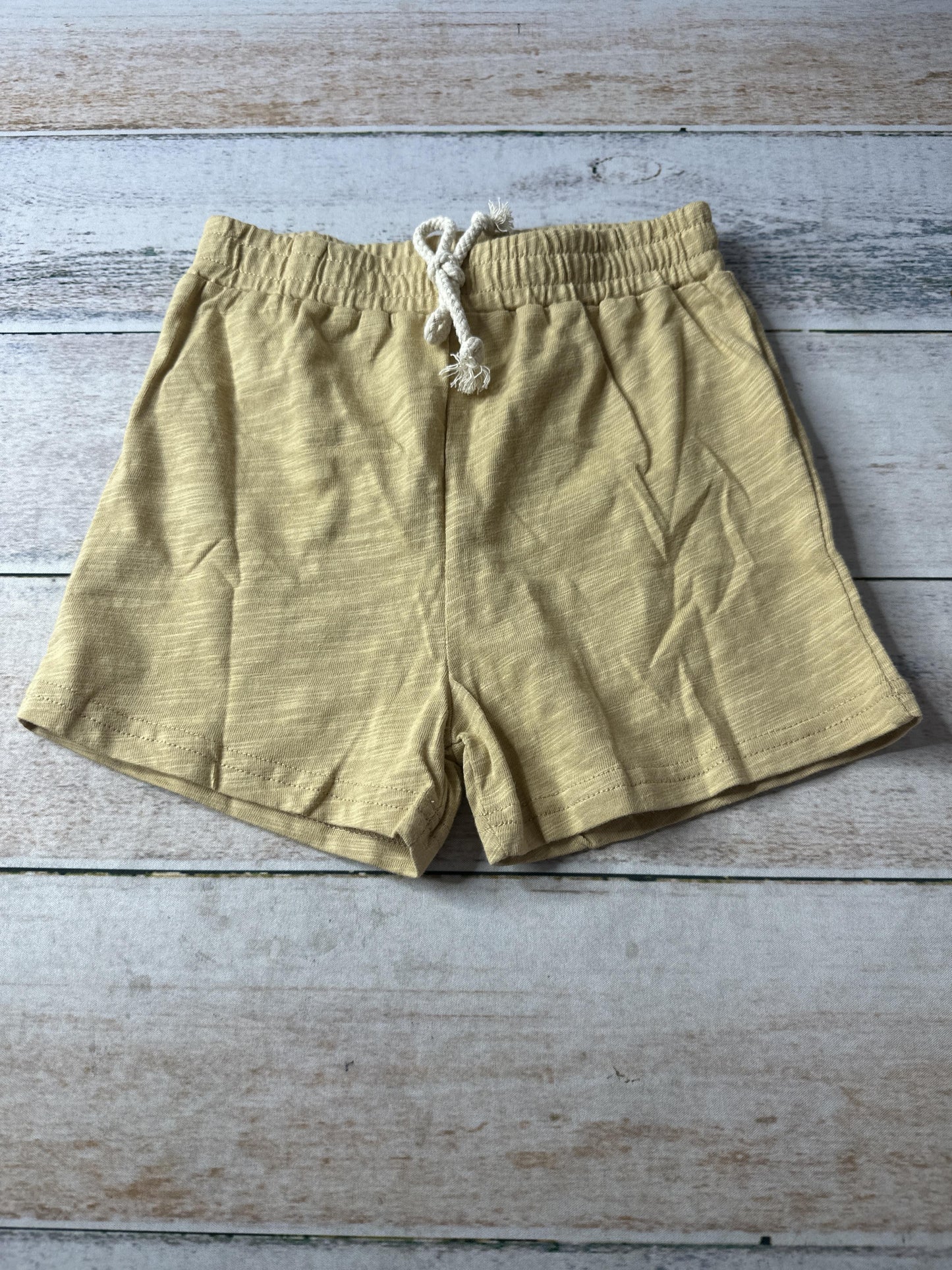 Sage and Ivory Unisex Shorts Size: 4T