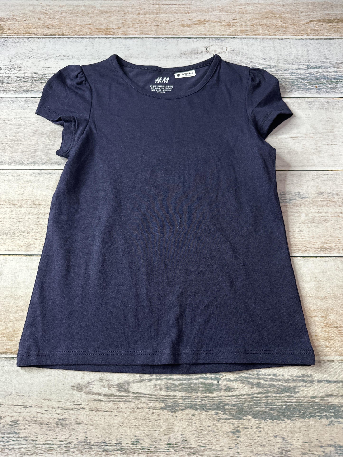 H&M Unisex T-Shirt Size: 5-6 Years