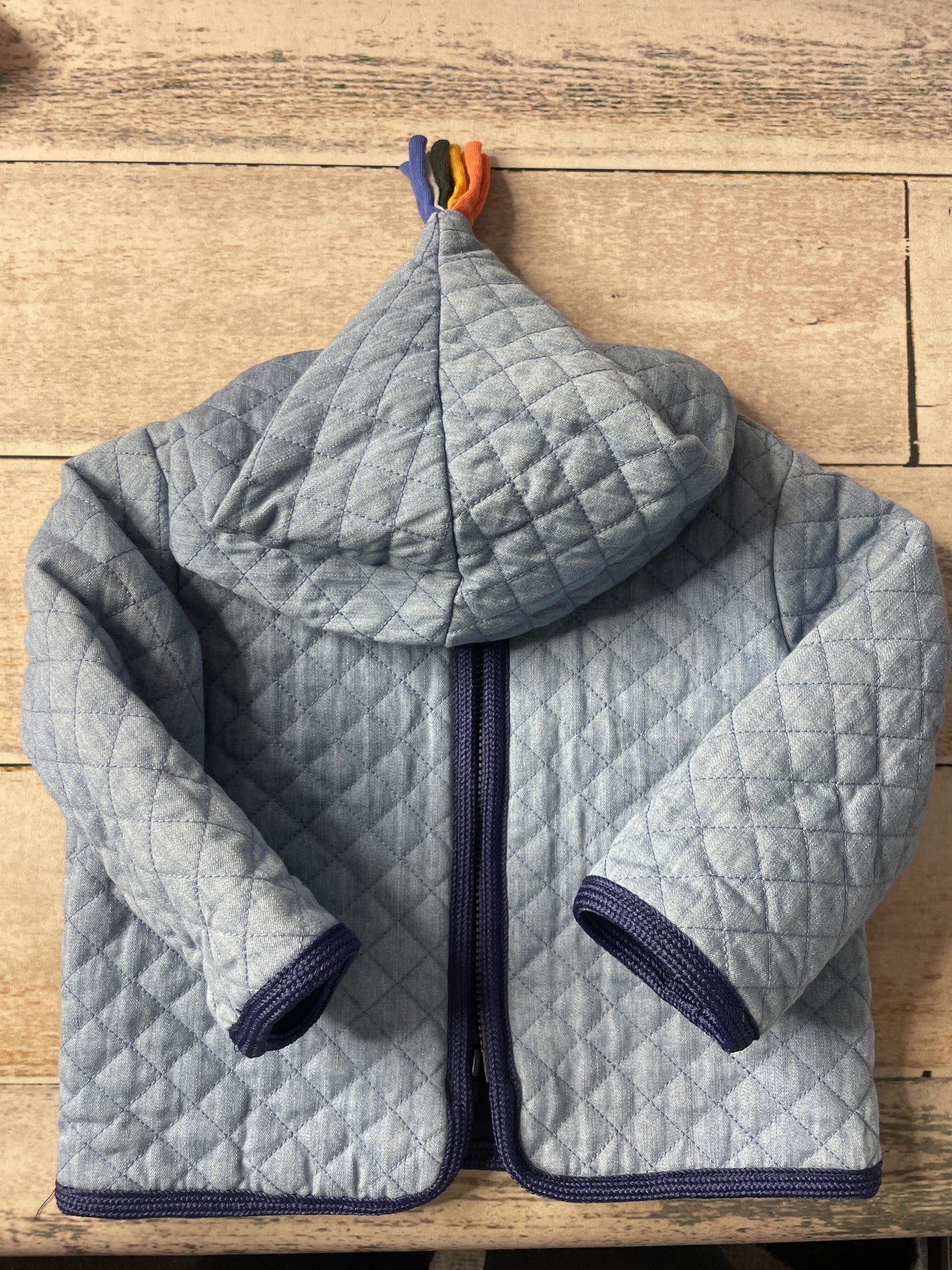 Unisex Jacket Size: 6-12 months