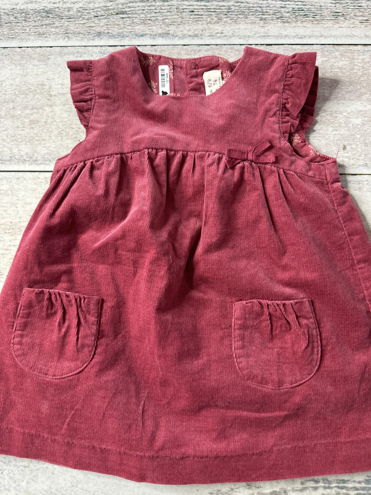 Girls Dress Size: 6-9 months