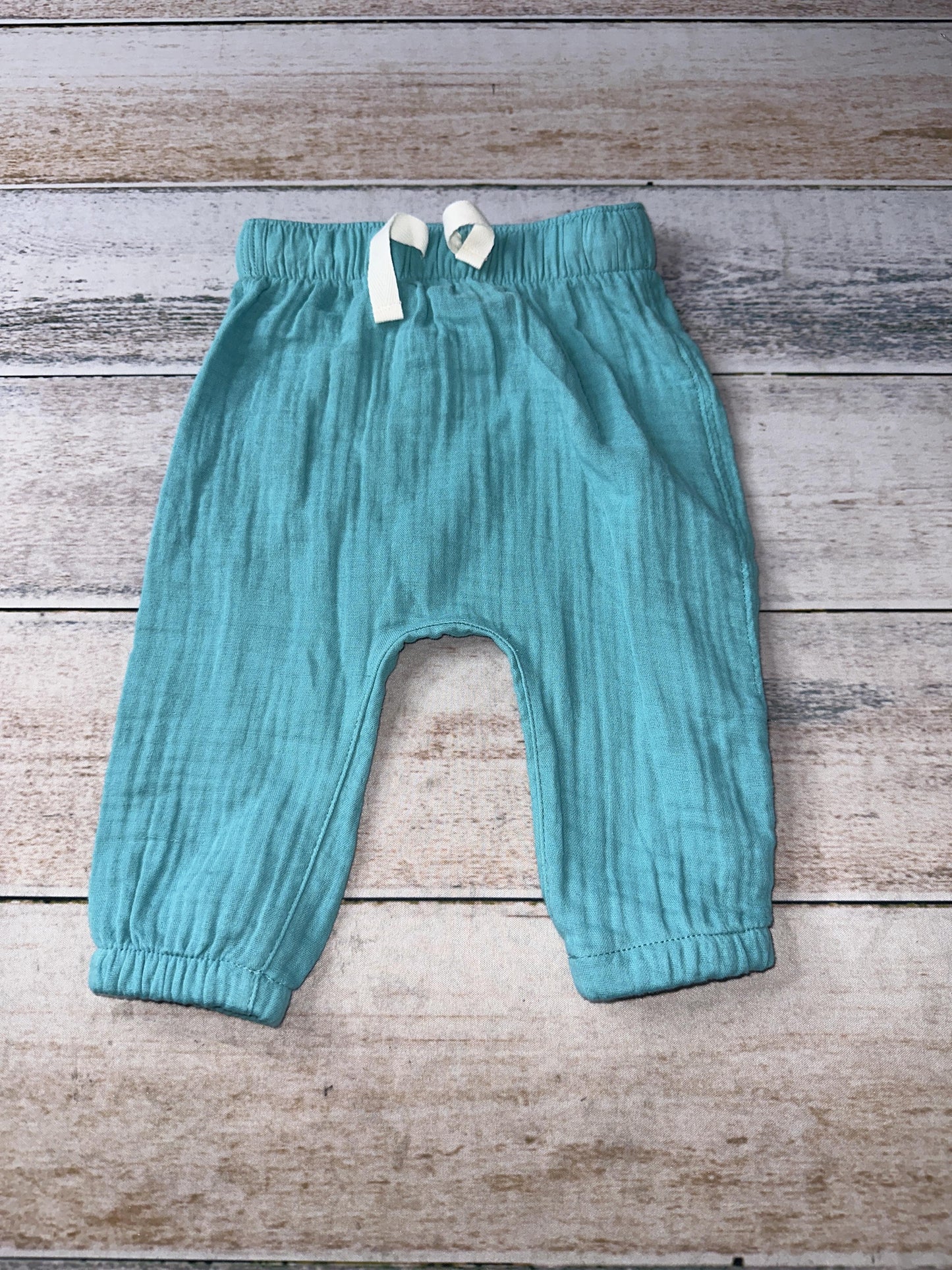 Unisex Pants Size: 6-9 months