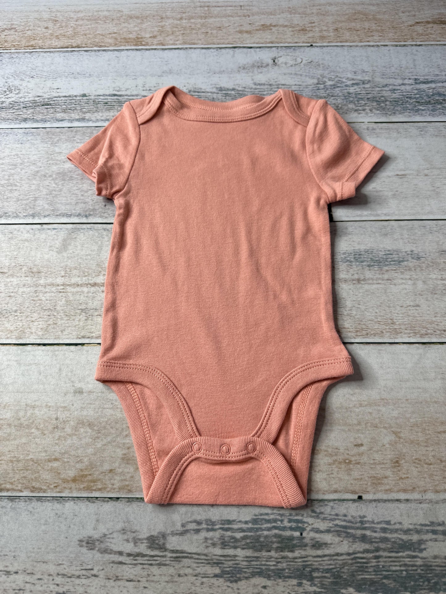 Cloud Island Unisex Onesie Size: 6-9 months