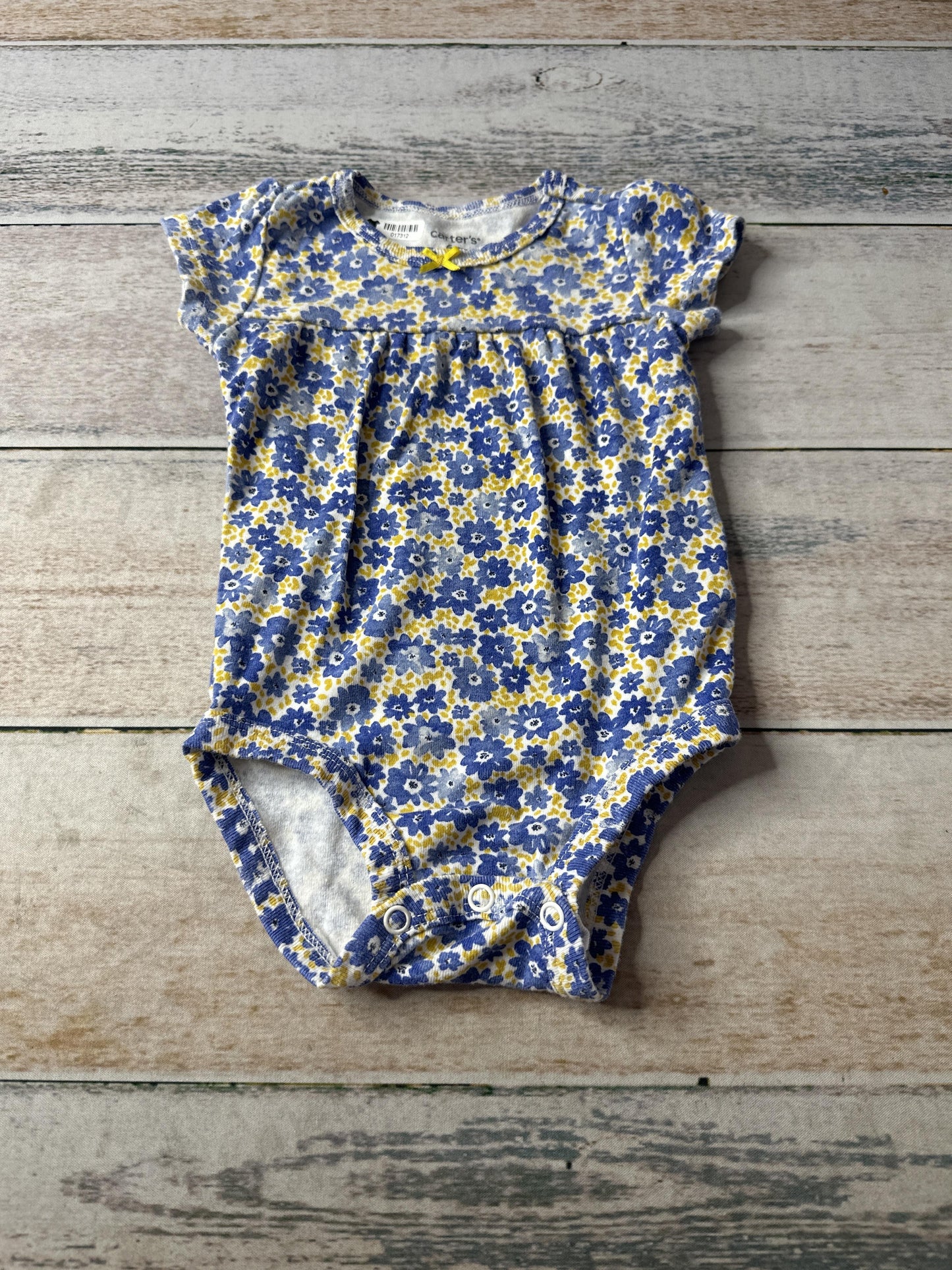Carters Unisex Onesie Size: 6 months