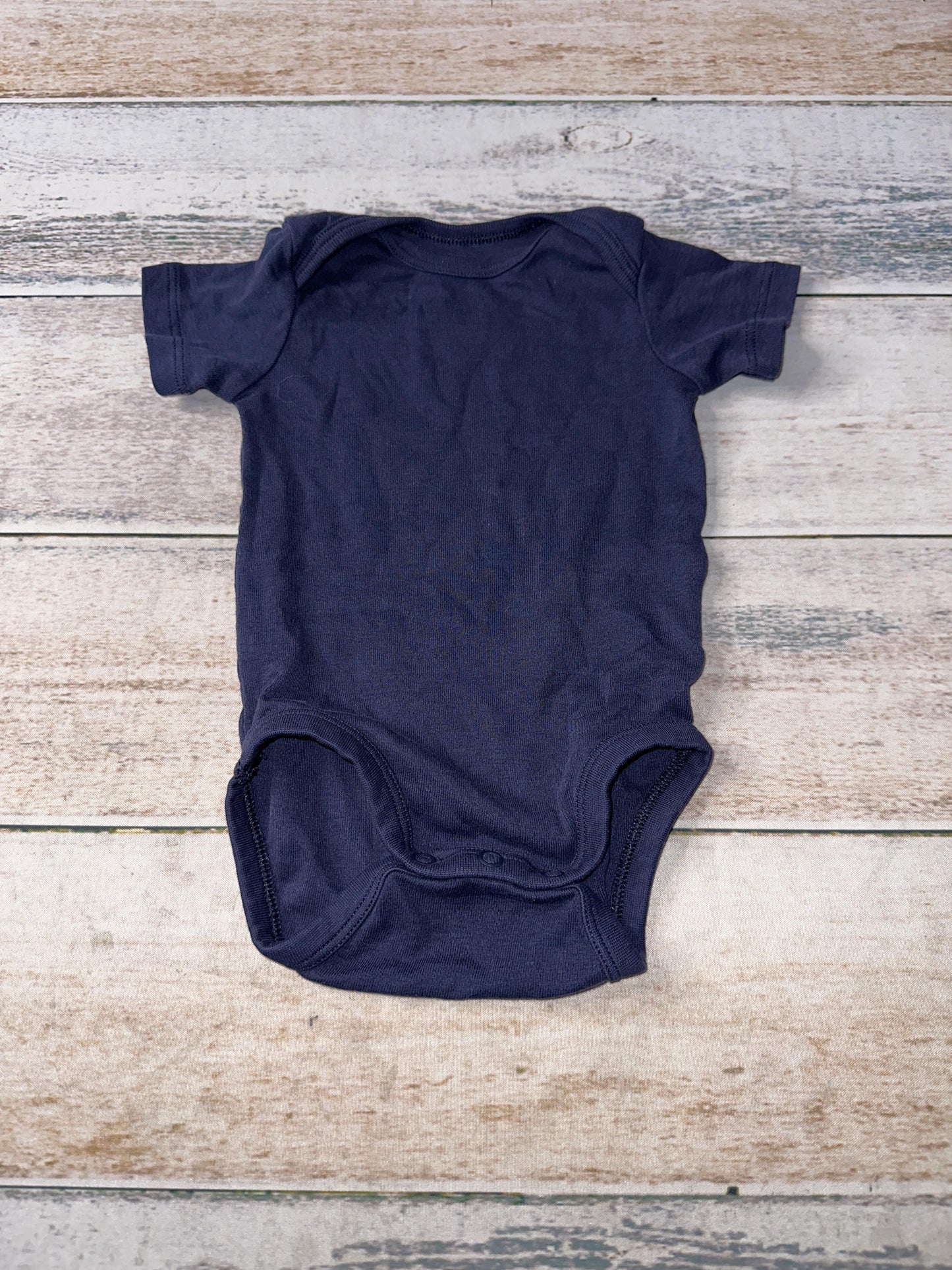Unisex Onesie Size: 6 months