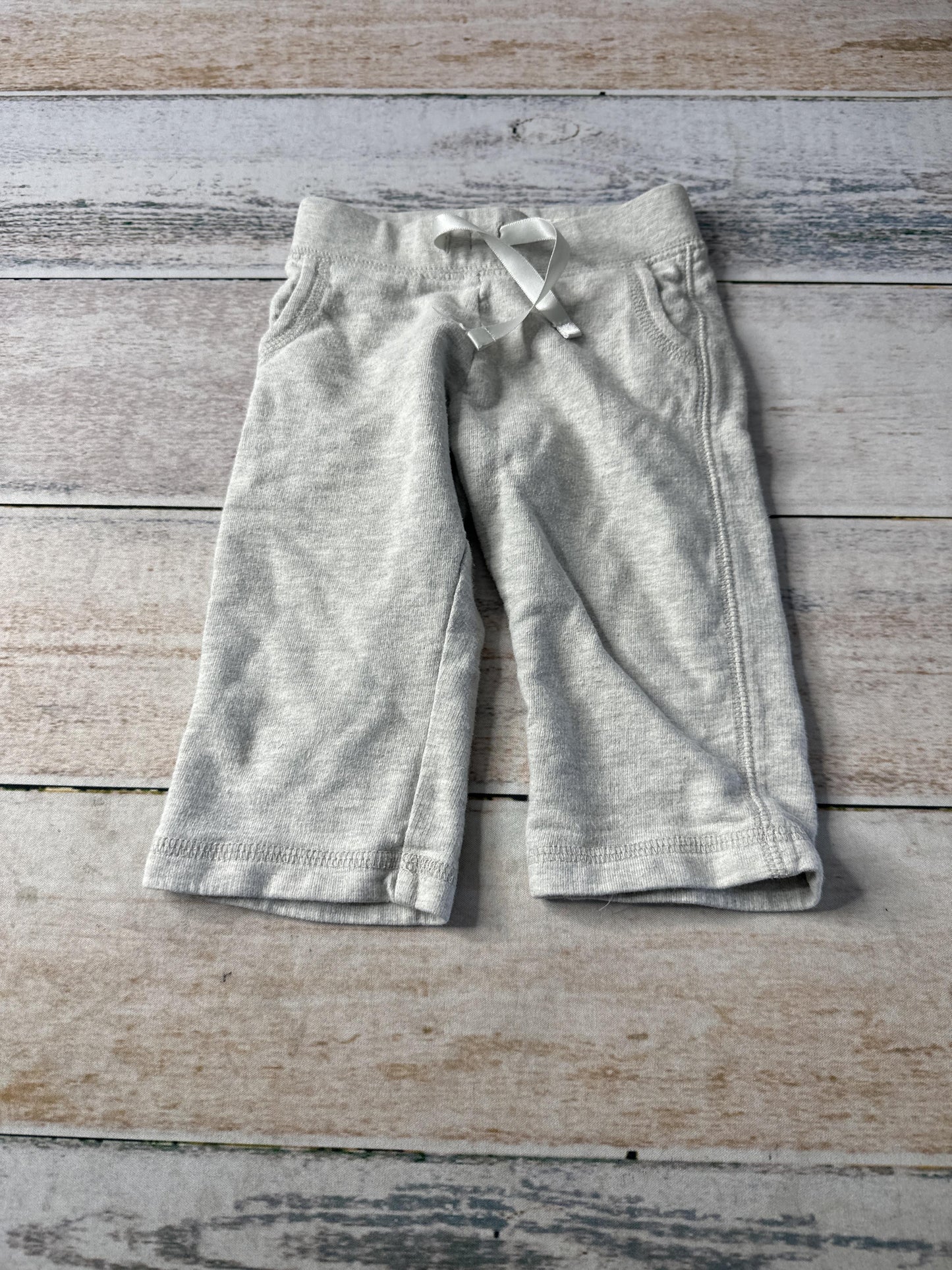 OshKosh Unisex Pants Size: 6 months
