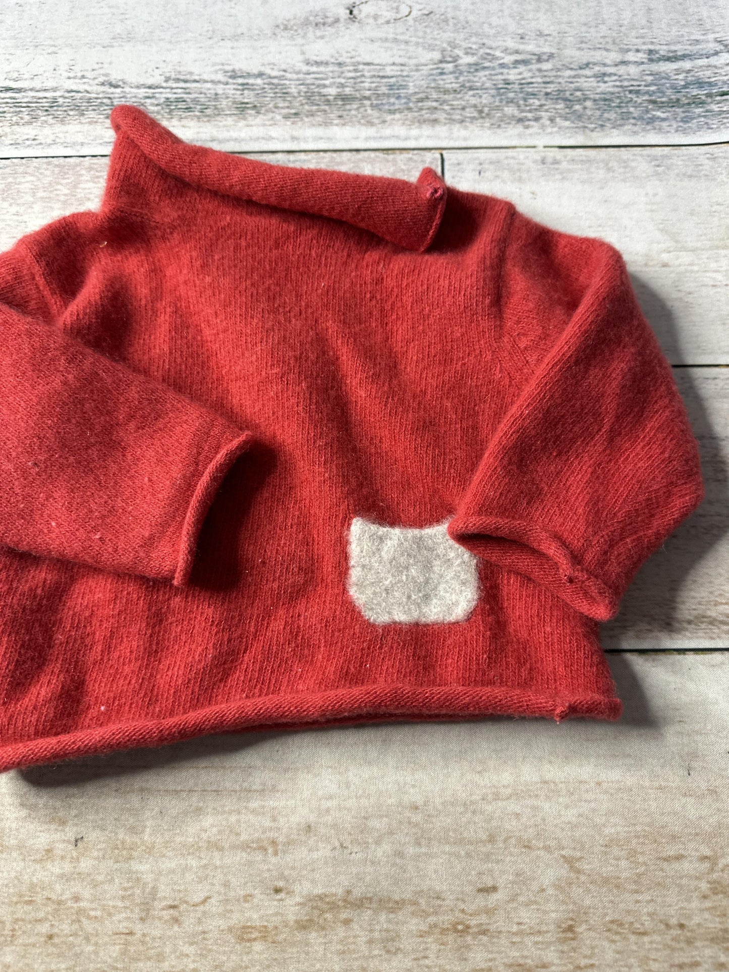 Unisex Sweater Size: 6 months